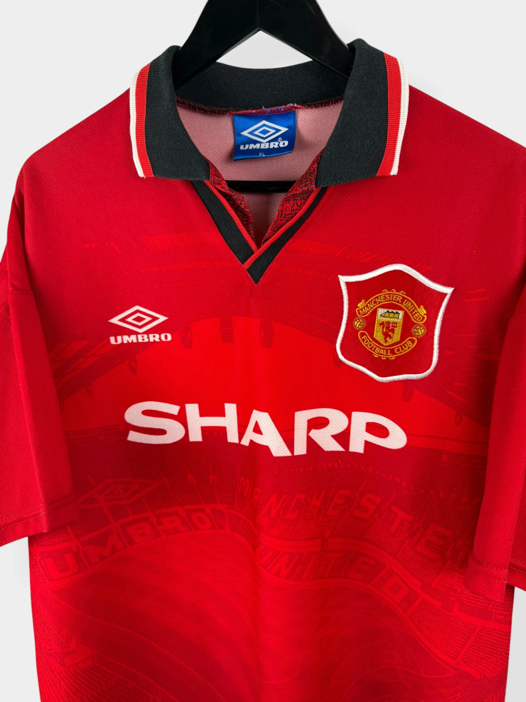 1994-96 MANCHESTER UNITED HOME SHIRT CANTONA #7 XL - Image 4