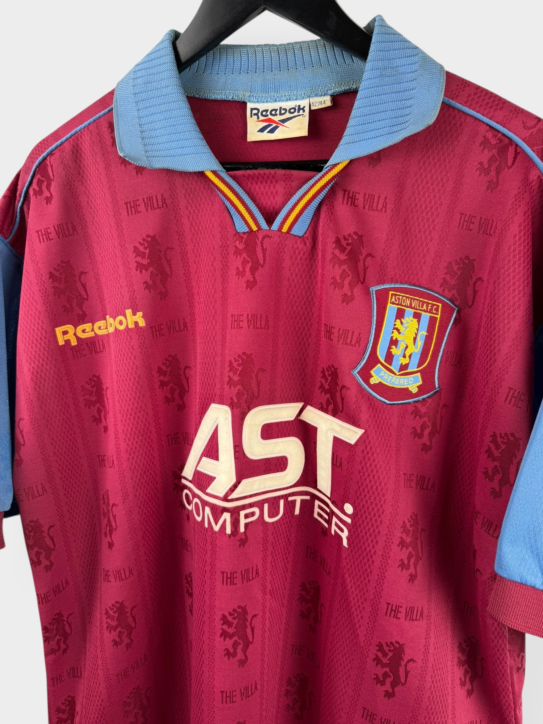 1995-97 ASTON VILLA HOME SHIRT XL - Image 4