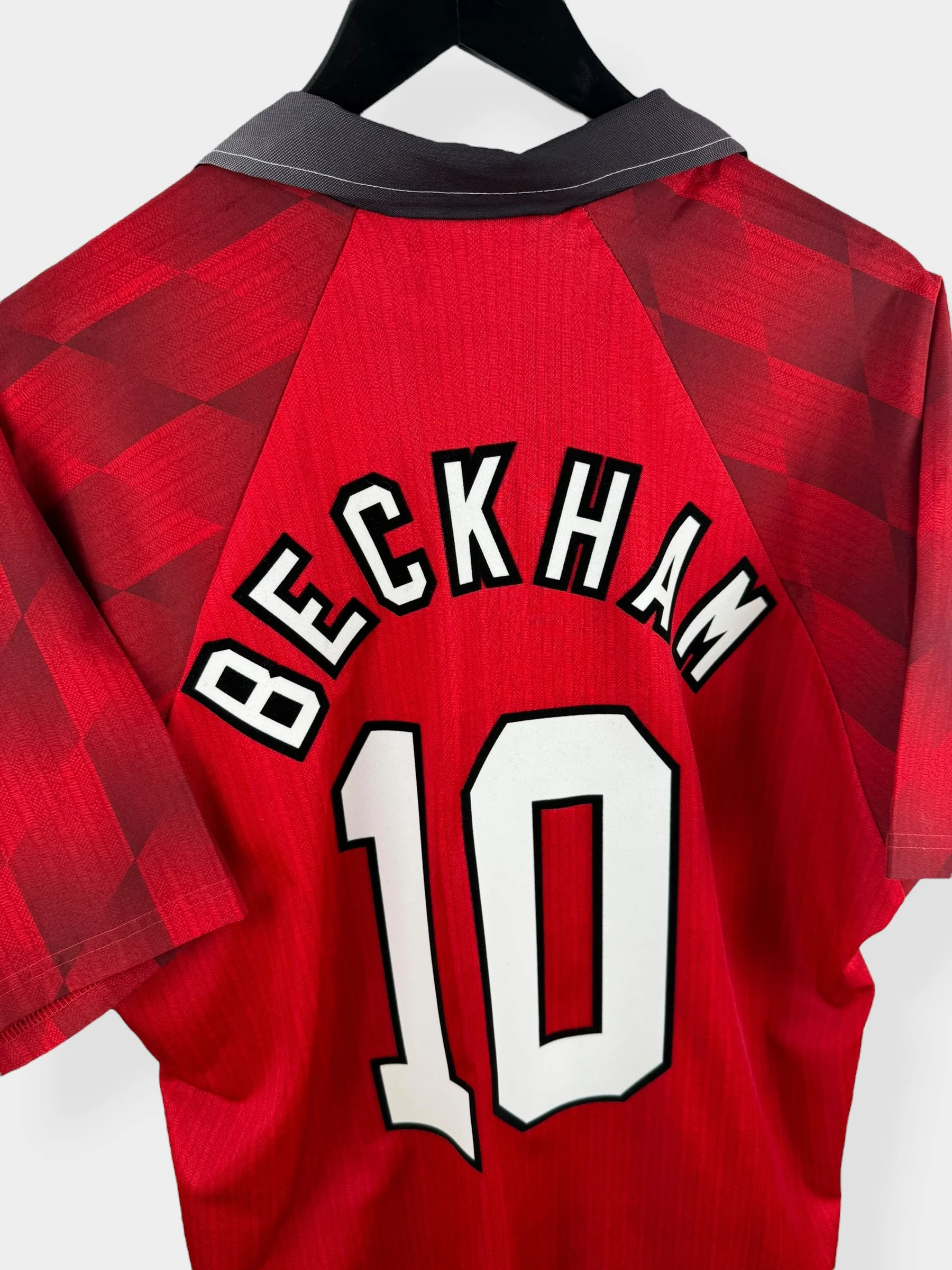 1996-97 MANCHESTER UNITED HOME SHIRT BECKHAM #10 L - Image 3