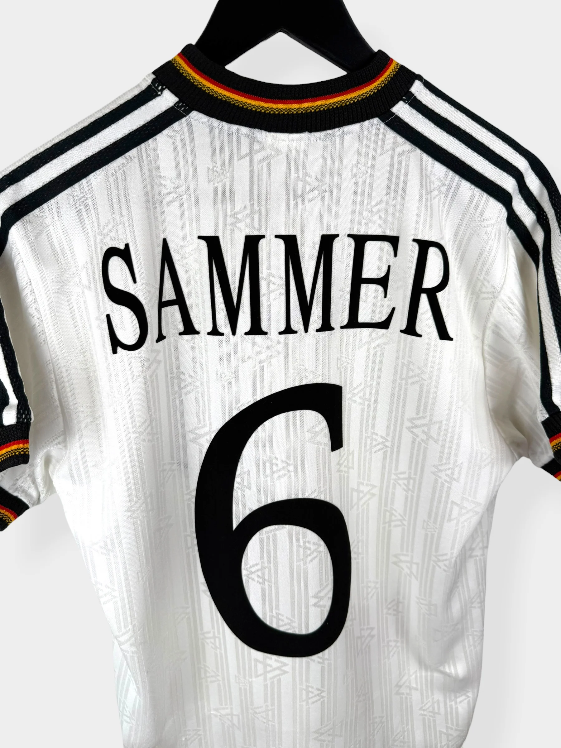 1996-98 GERMANY HOME SHIRT SAMMER #6 S - Image 3