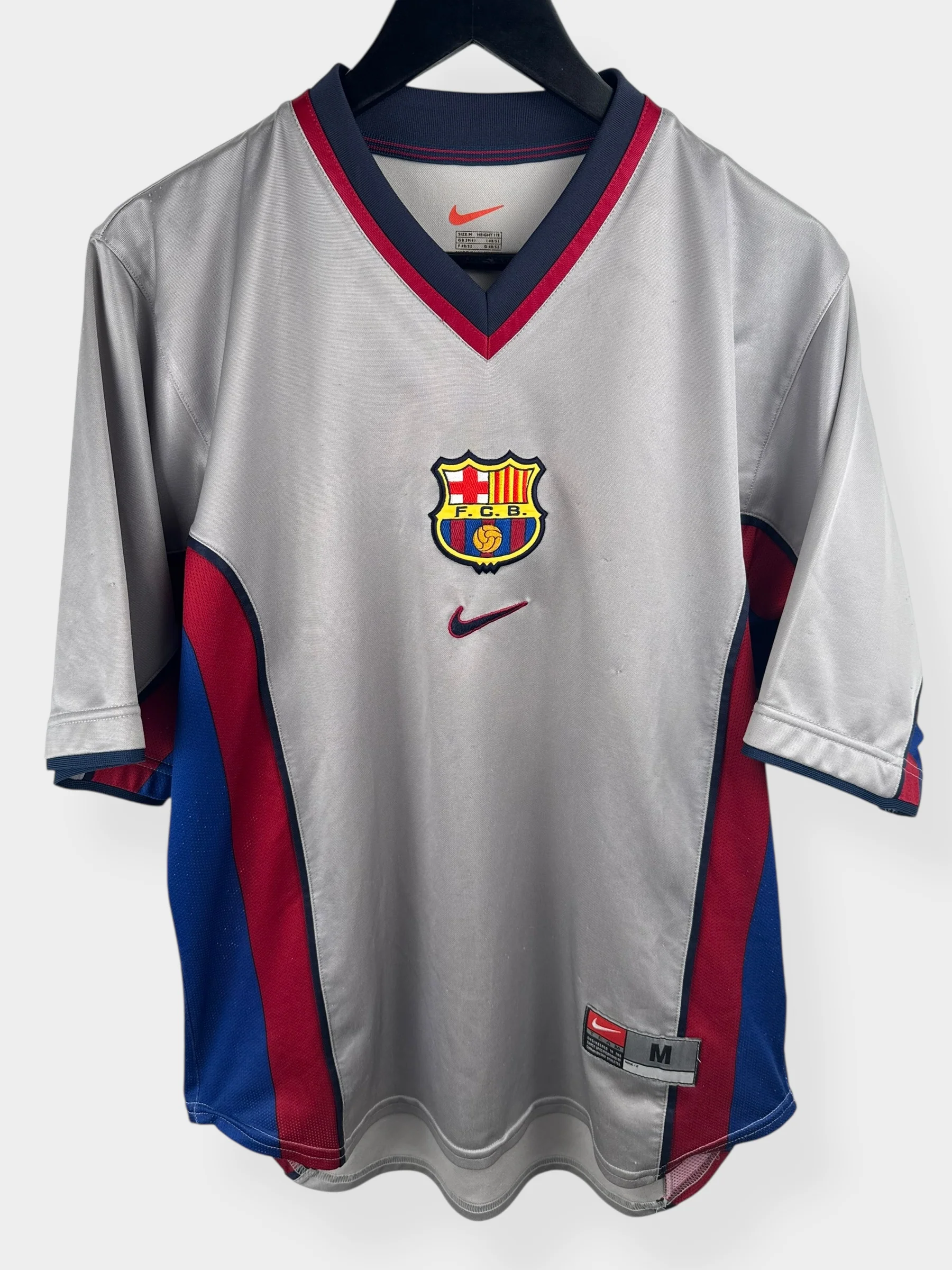 1998-00 BARCELONA AWAY SHIRT M