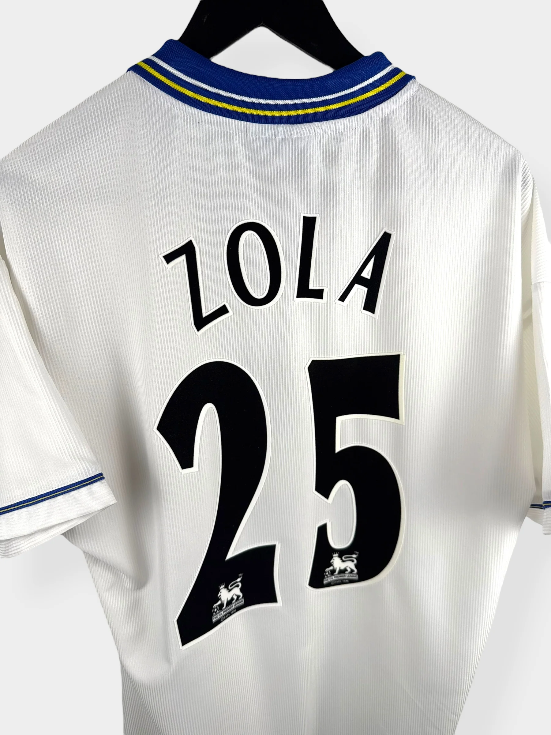 1998-00 CHELSEA AWAY SHIRT ZOLA #25 L - Image 3