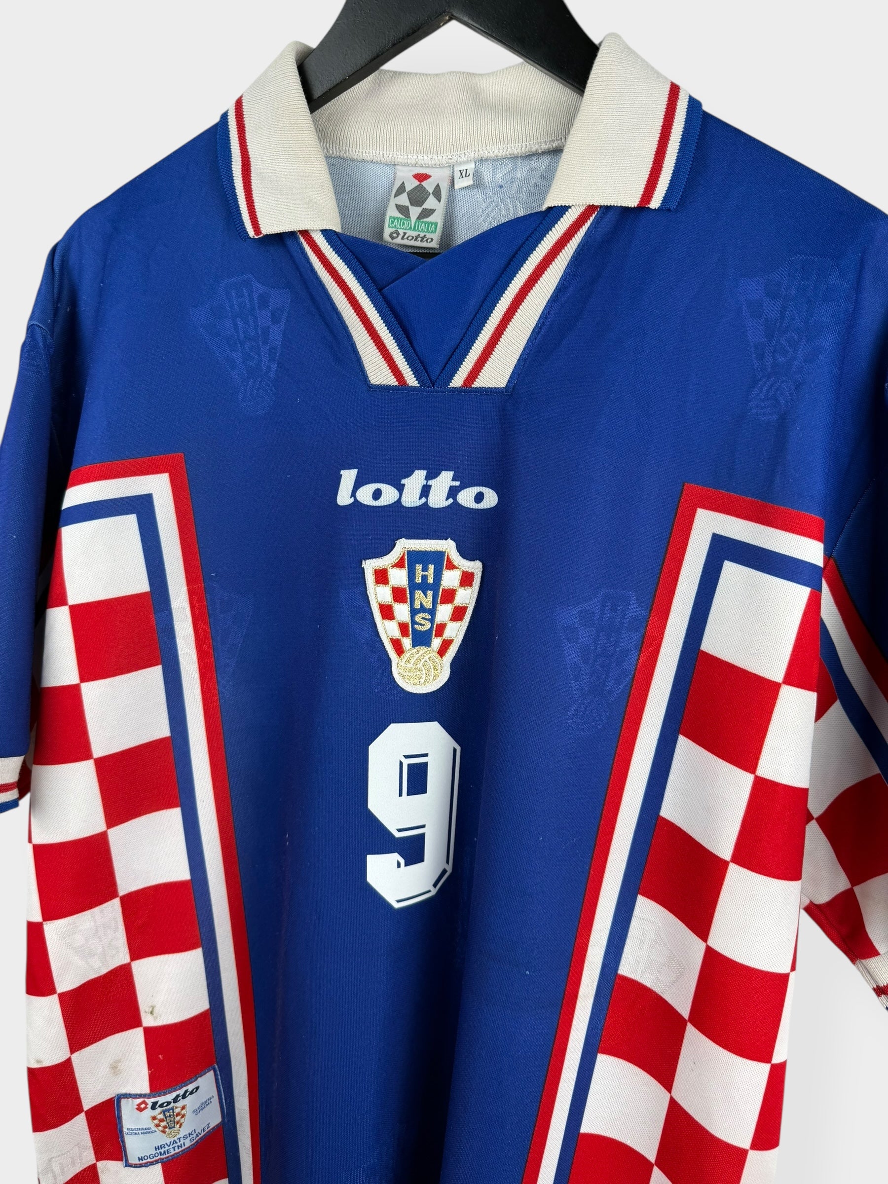 1998-01 CROATIA AWAY SHIRT SUKER #9 XL - Image 4