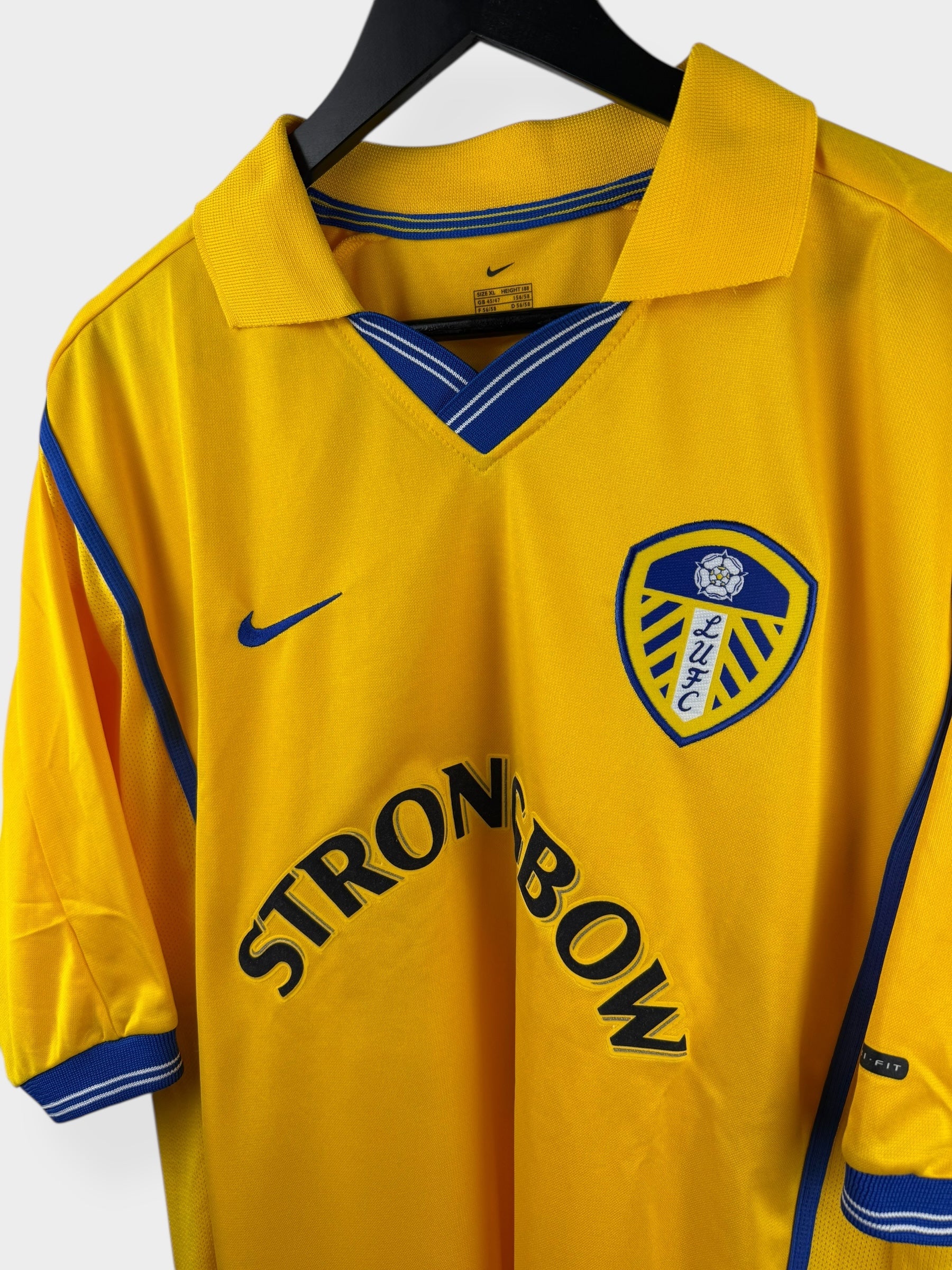 2000-02 LEEDS UNITED AWAY SHIRT FERDINAND #29 XL - Image 4