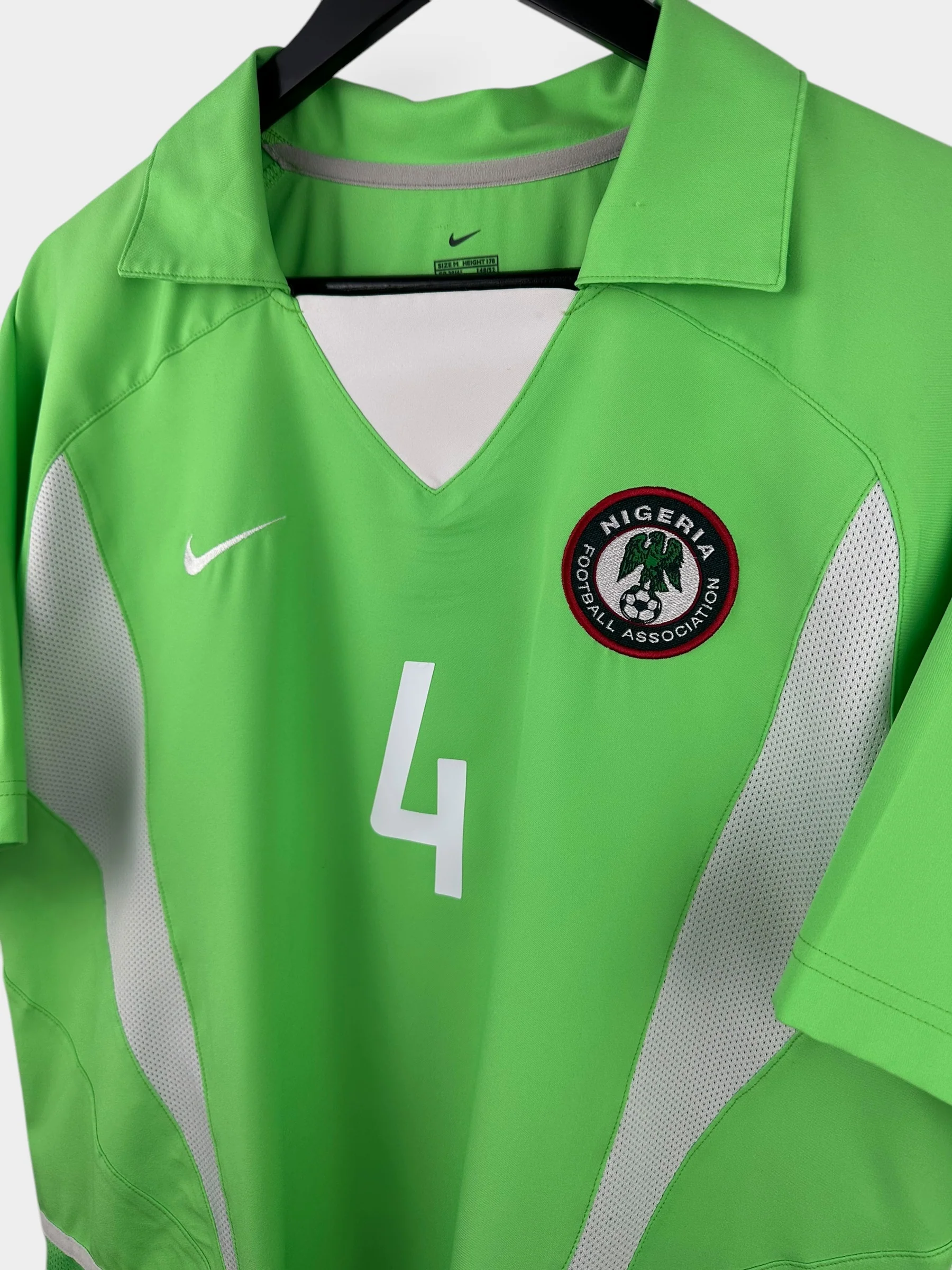 2002-04 NIGERIA HOME SHIRT KANU #4 M - Image 4