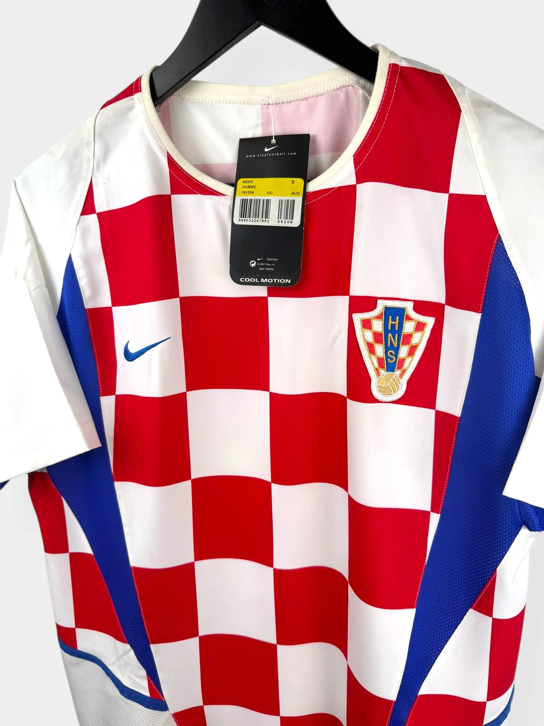 2004-06 CROATIA HOME SHIRT S - Image 4