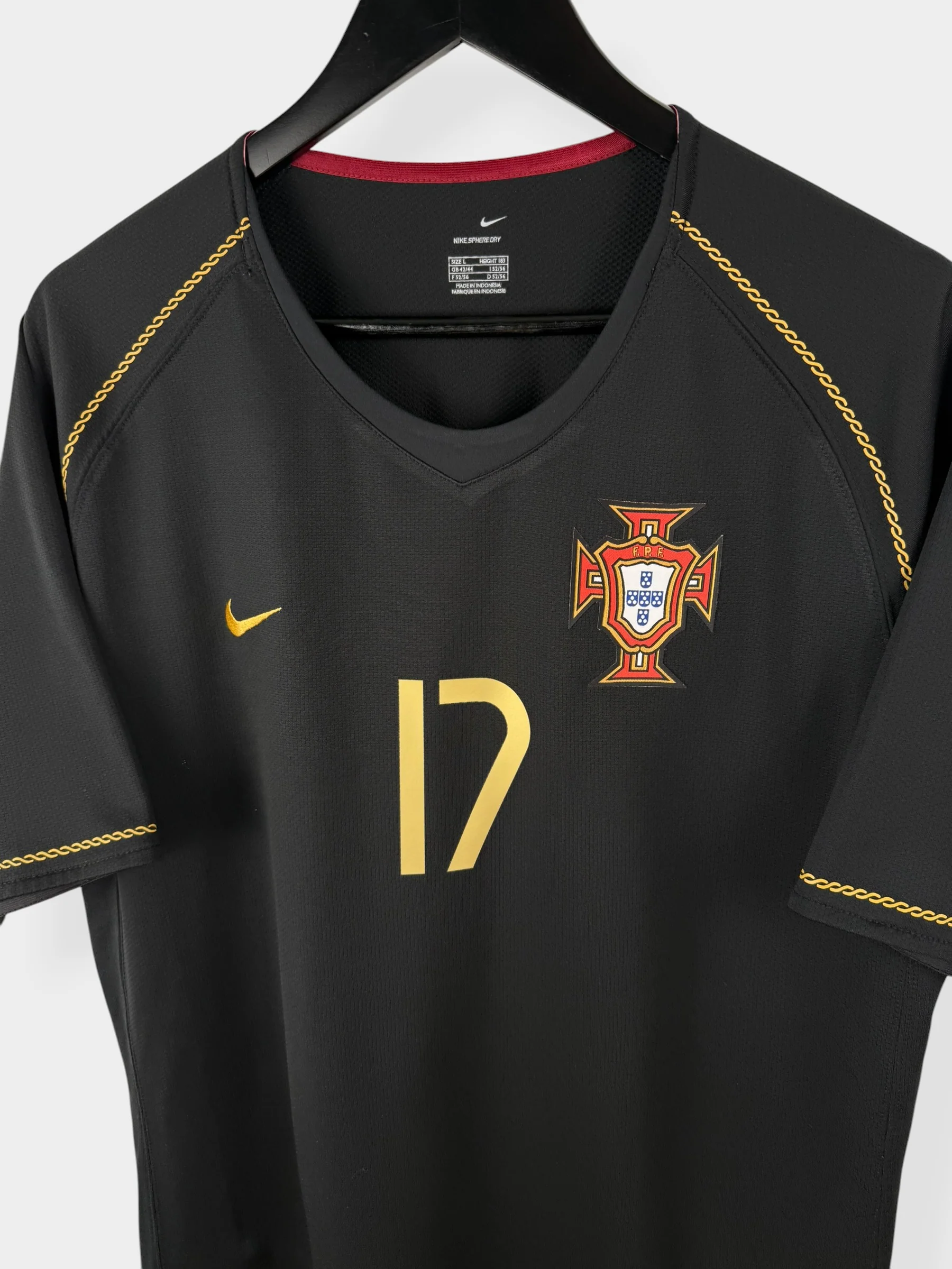 2006-08 PORTUGAL AWAY SHIRT RONALDO #17 L - Image 4