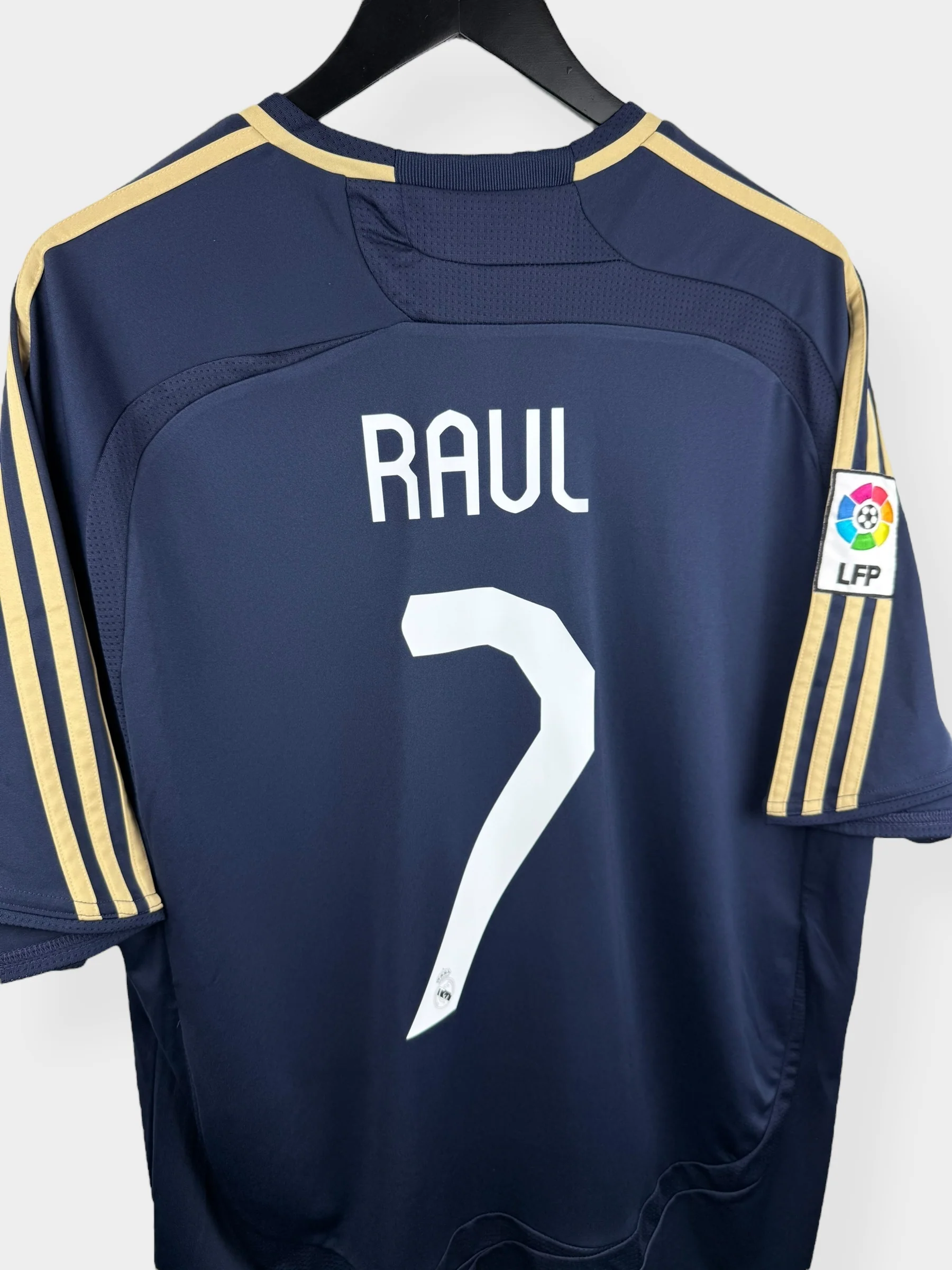 2007-08 REAL MADRID AWAY SHIRT RAUL #7 XL - Image 3