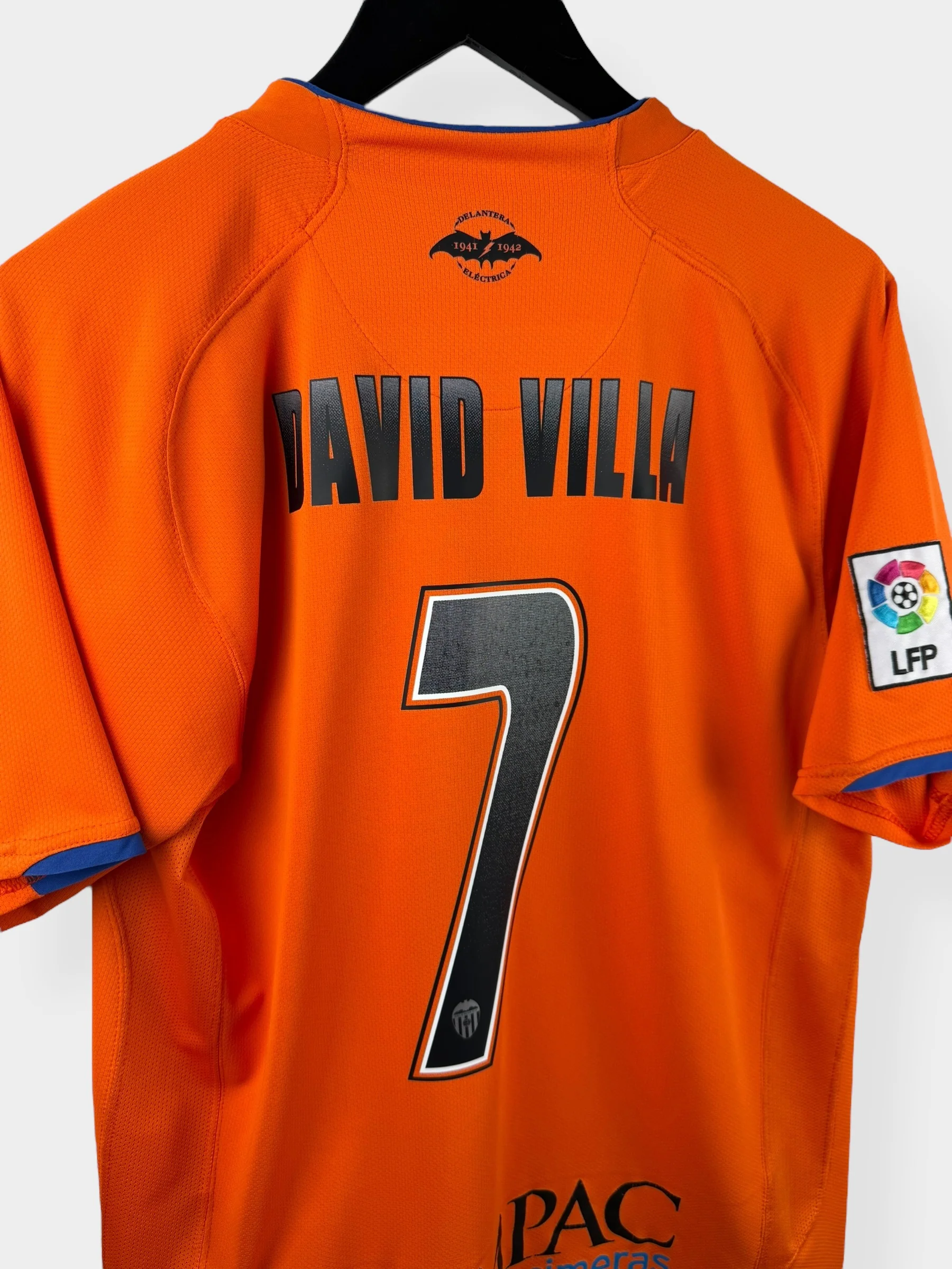 2007-08 VALENCIA AWAY SHIRT DAVID VILLA #7 M - Image 3