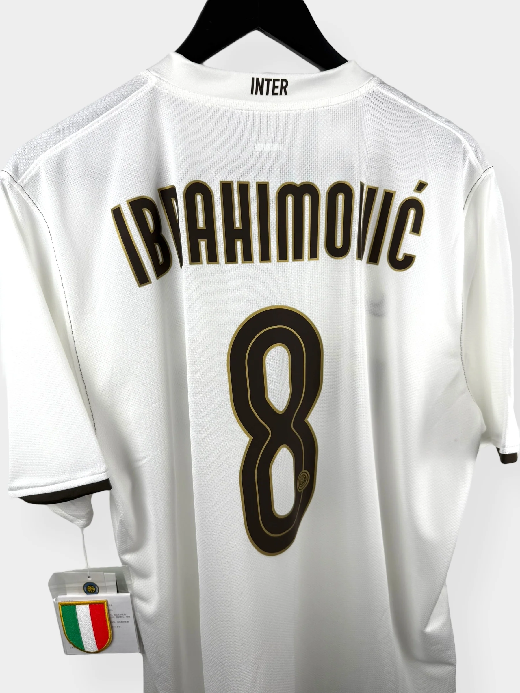 2008-09 INTER MILAN AWAY SHIRT IBRAHIMOVIC #8 XL - Image 3