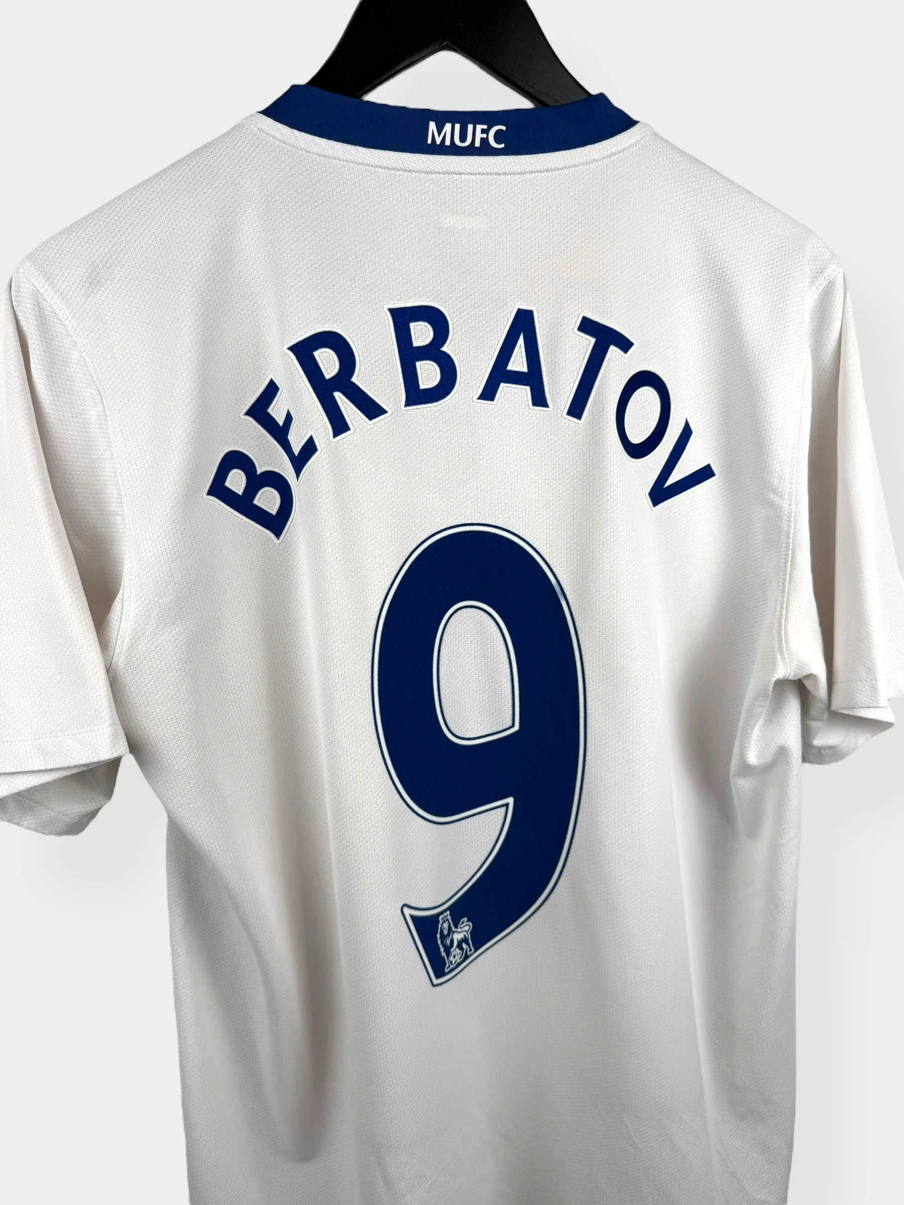 2008-09 MANCHESTER UNITED AWAY SHIRT BERBATOV #9 M - Image 3