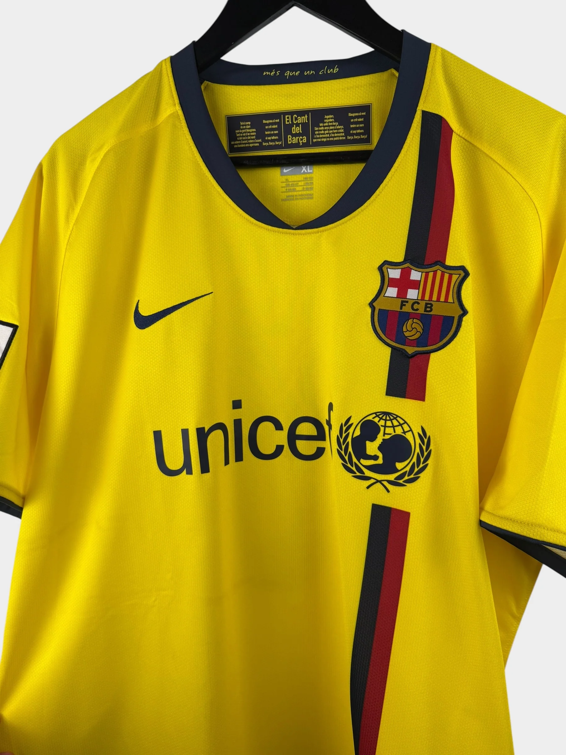 2008-10 BARCELONA AWAY SHIRT MESSI #10 XL - Image 4