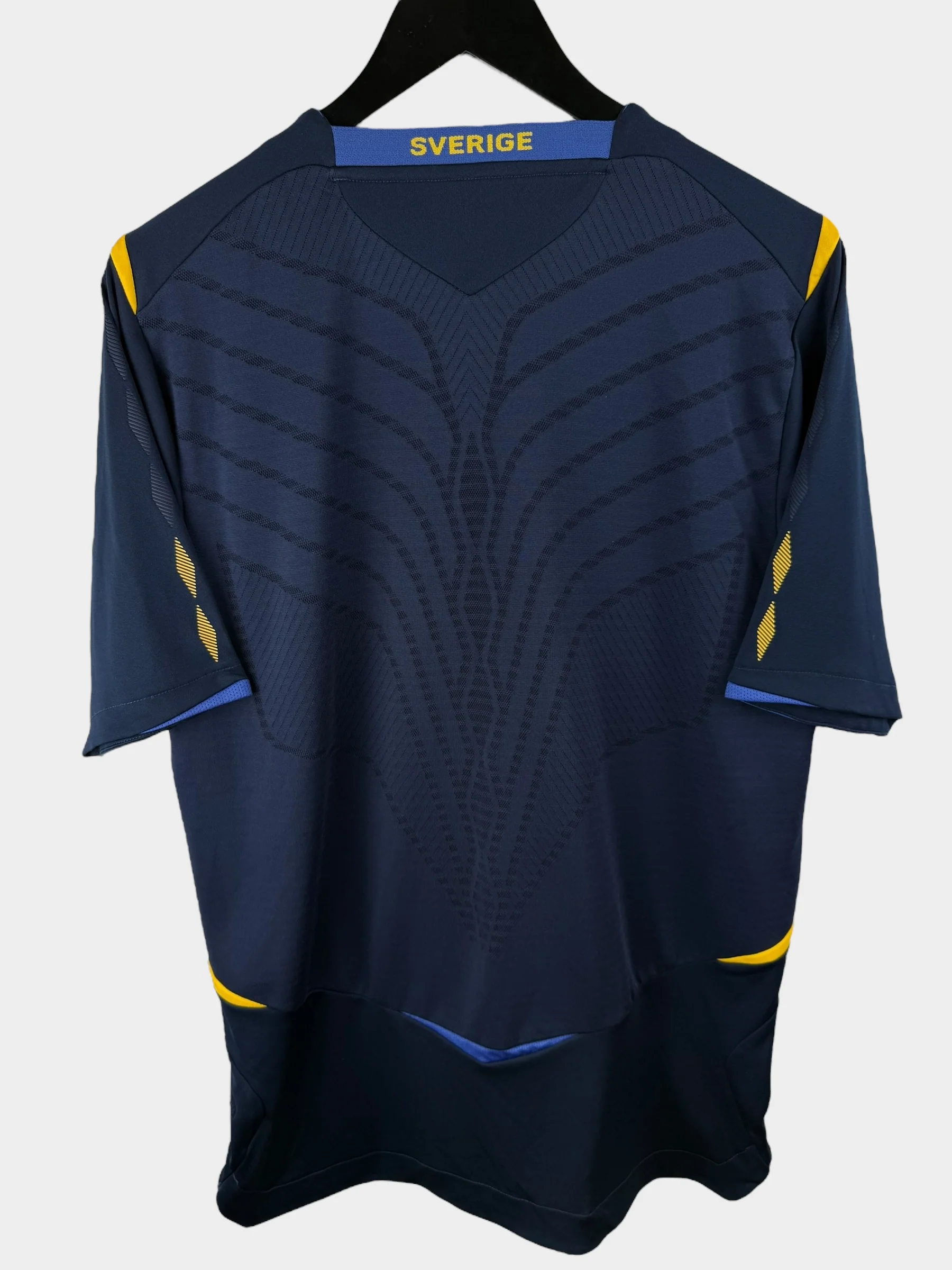2008-10 SWEDEN AWAY SHIRT M - Image 2