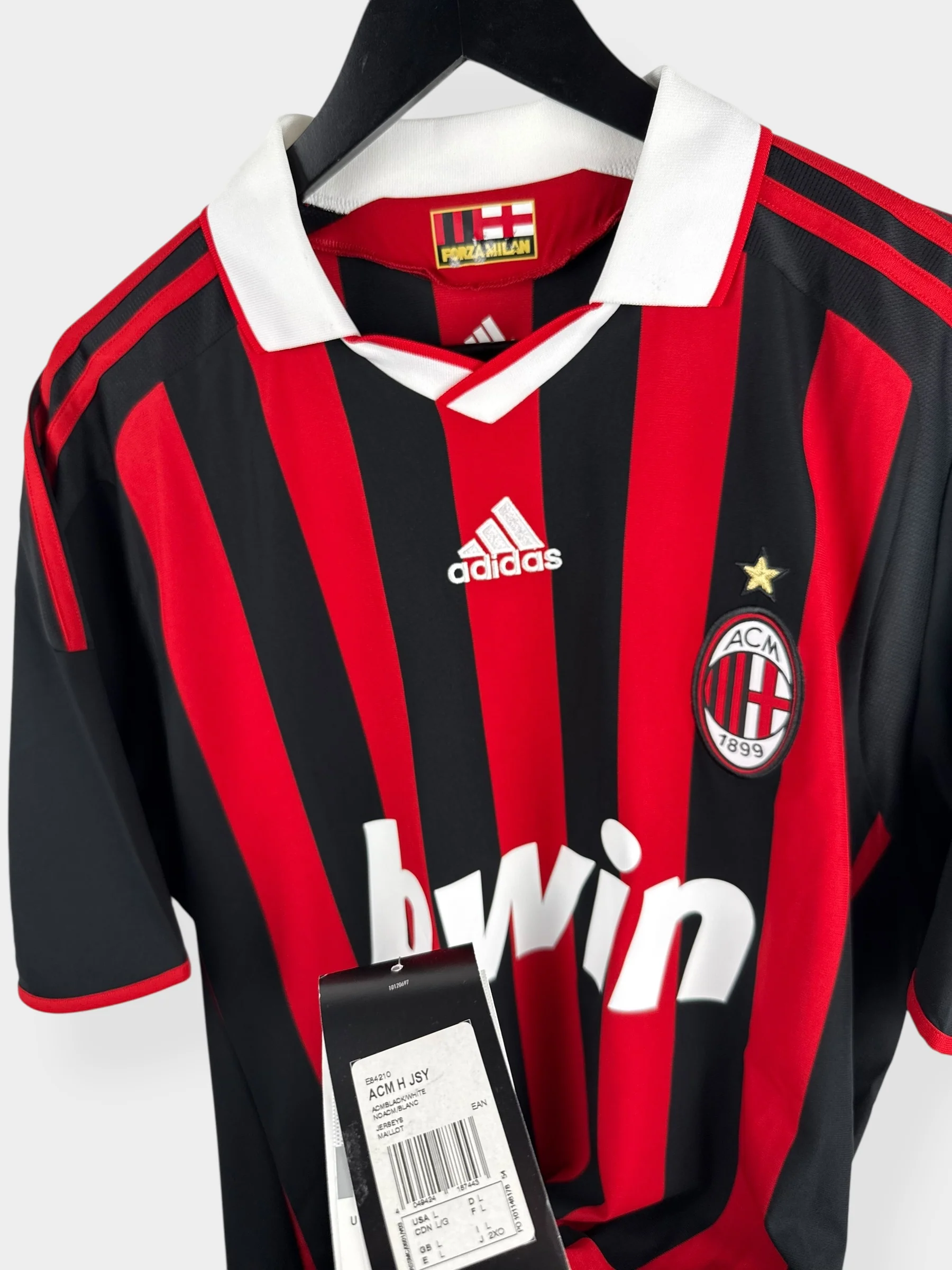 2009-10 AC MILAN HOME SHIRT KAKA #22 L - Image 4