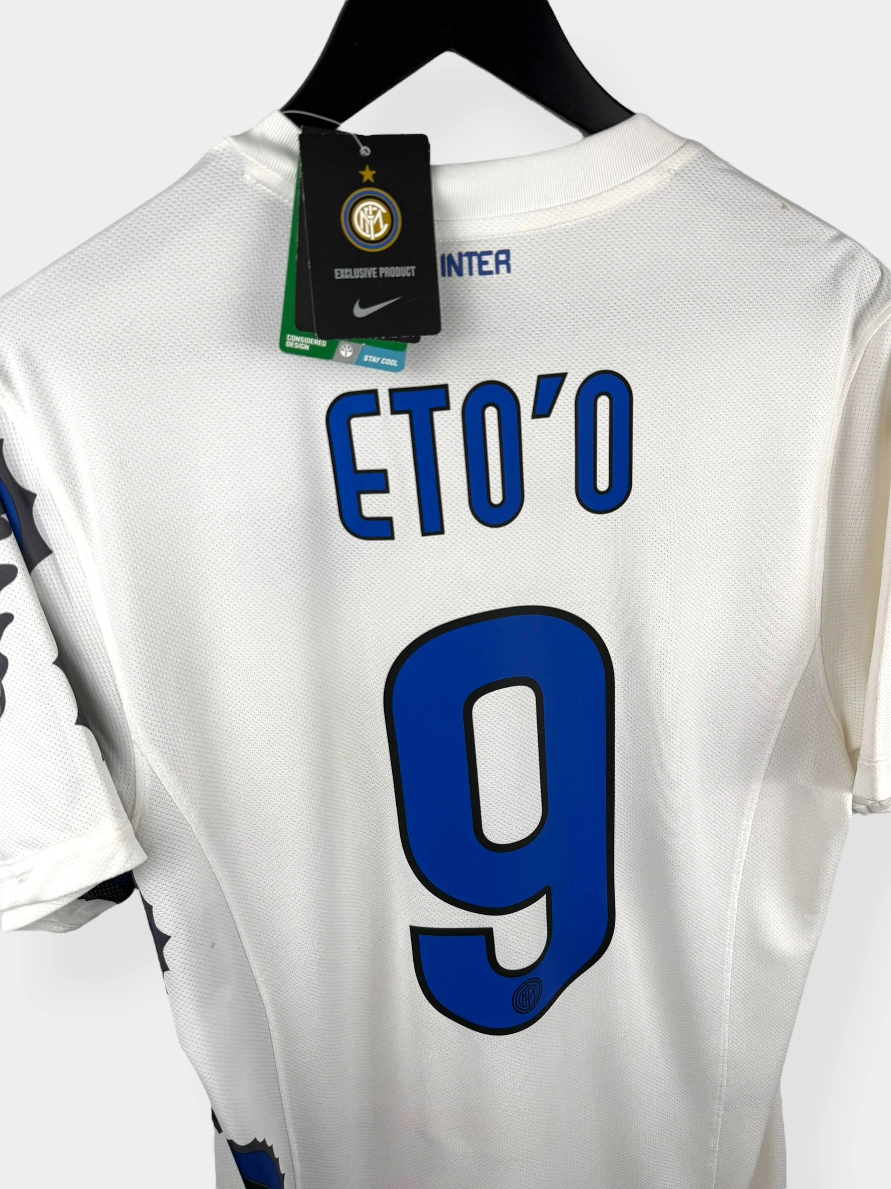 2010-11 INTER MILAN AWAY SHIRT ETO'O #9 S - Image 3