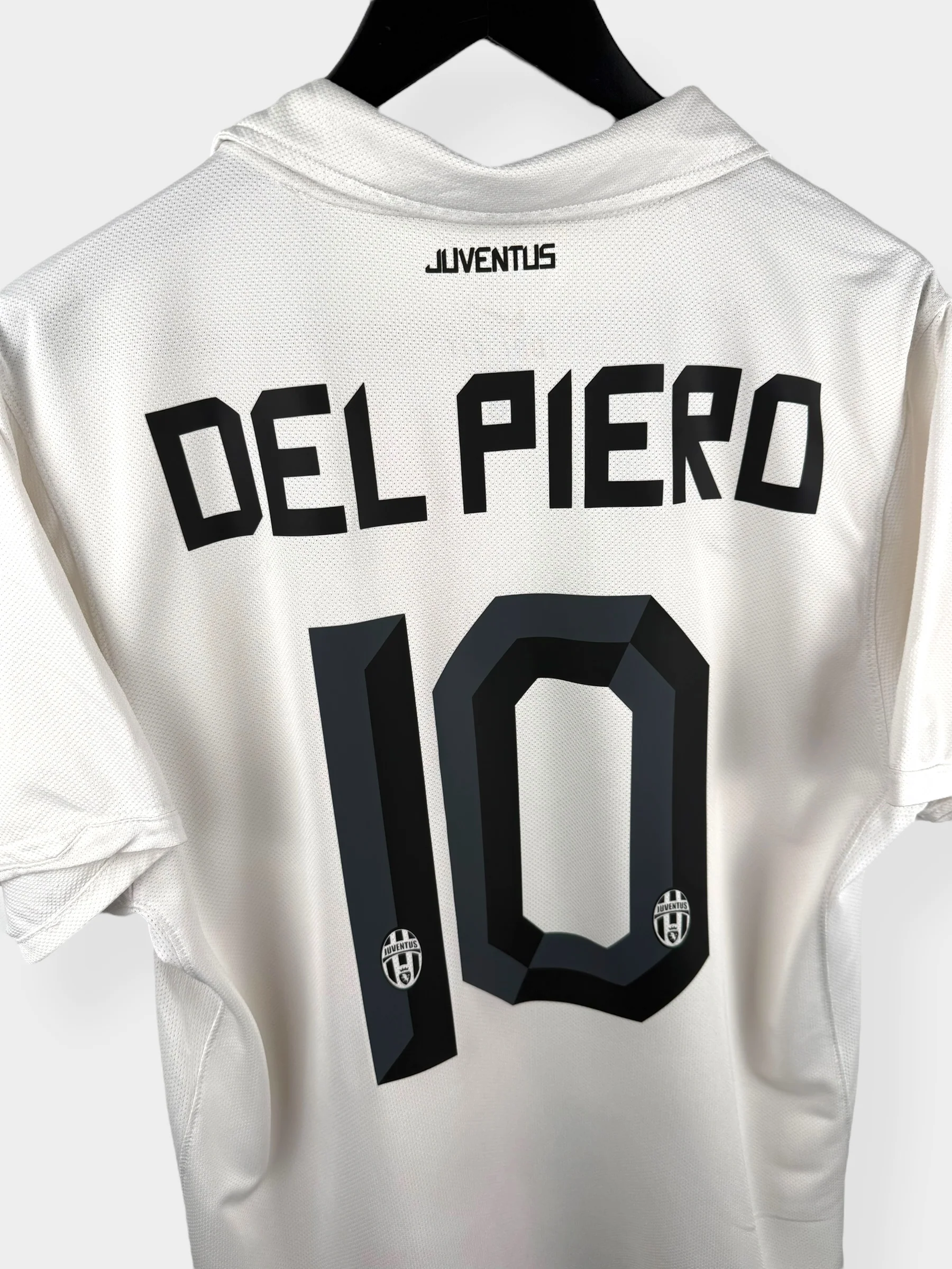 2010-11 JUVENTUS AWAY SHIRT DEL PIERO #10 L - Image 3