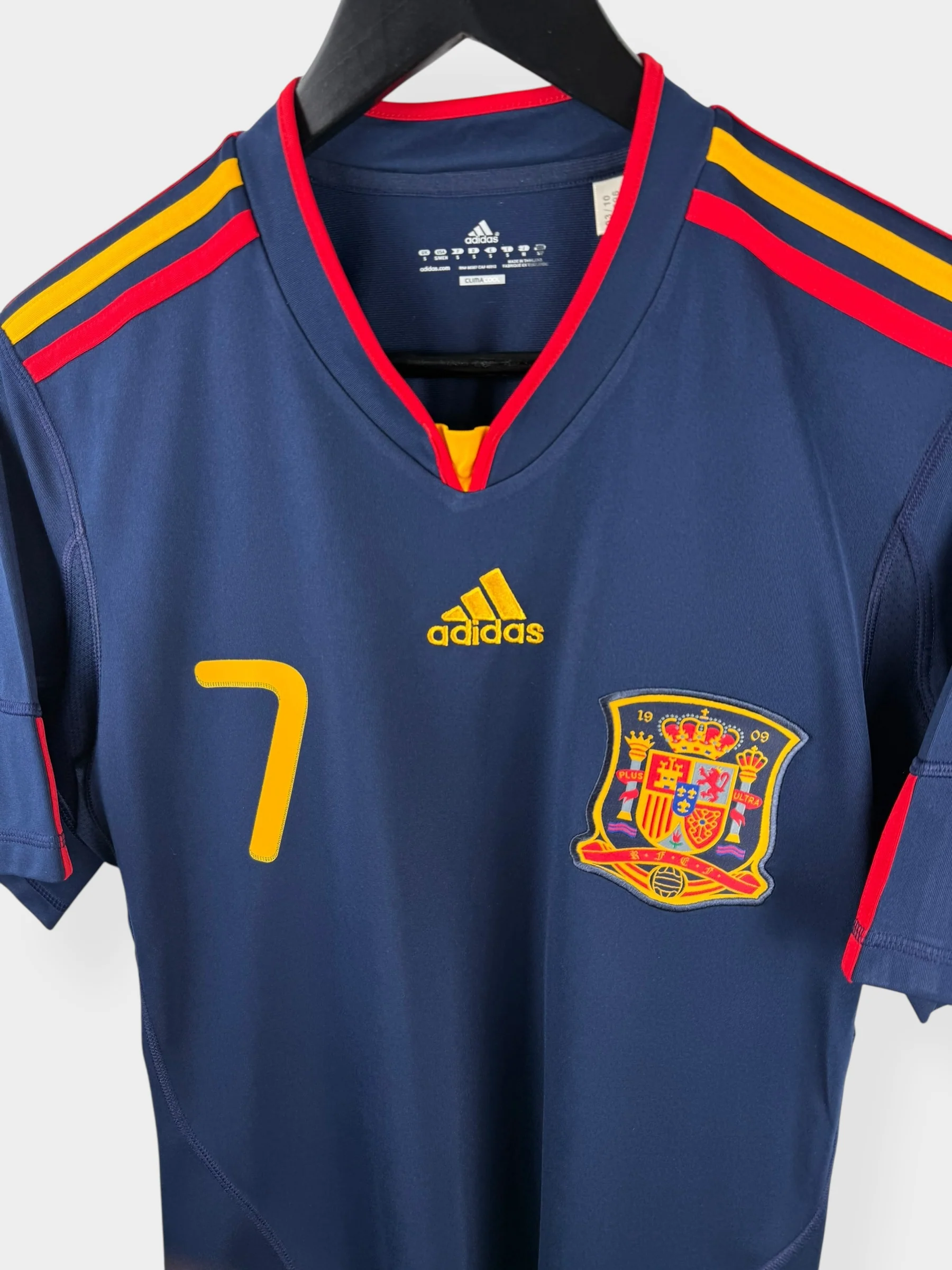 2010-11 SPAIN AWAY SHIRT DAVID VILLA #7 S - Image 4