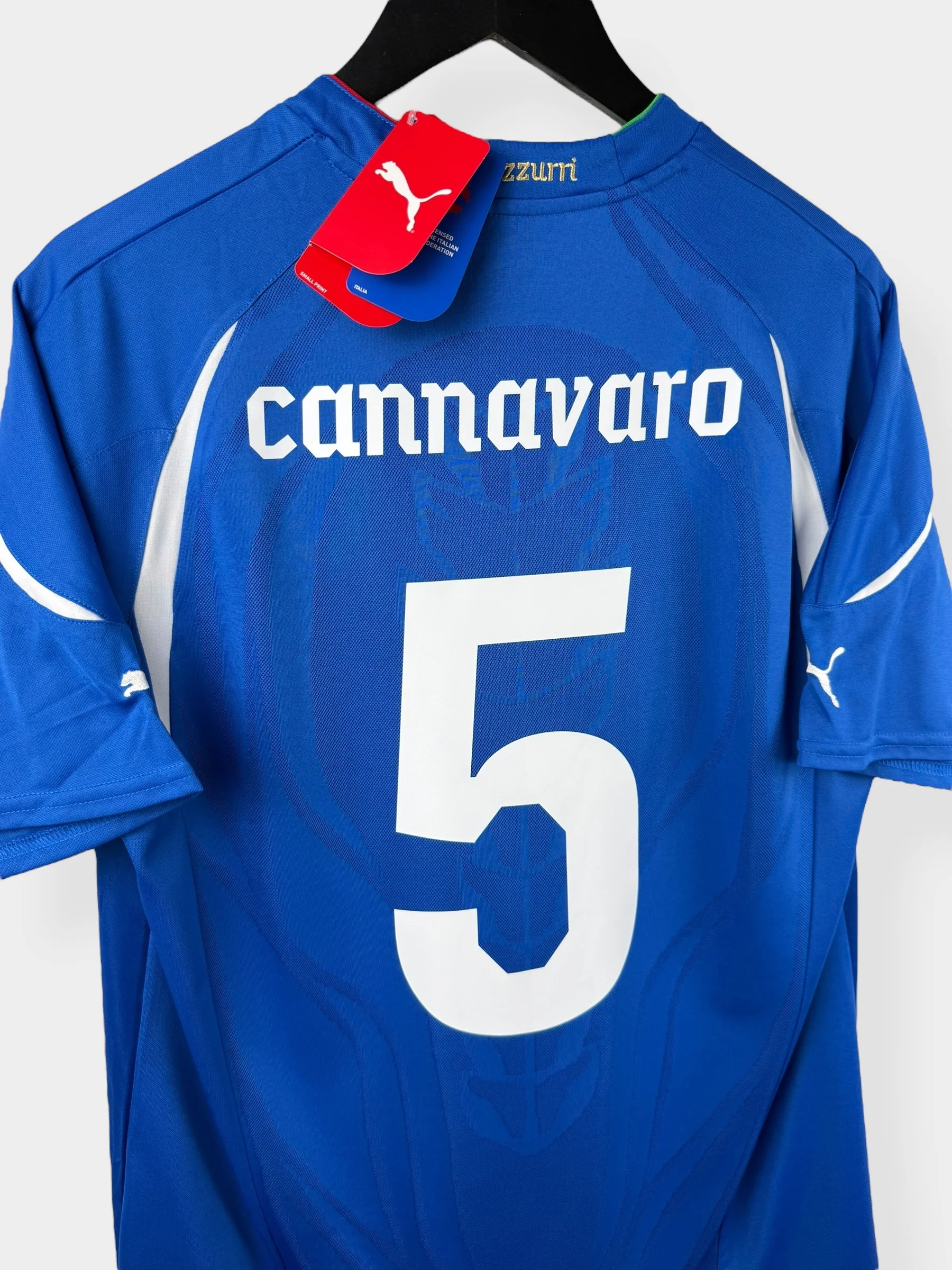 2010-12 ITALY HOME SHIRT CANNAVARO #5 L - Image 3