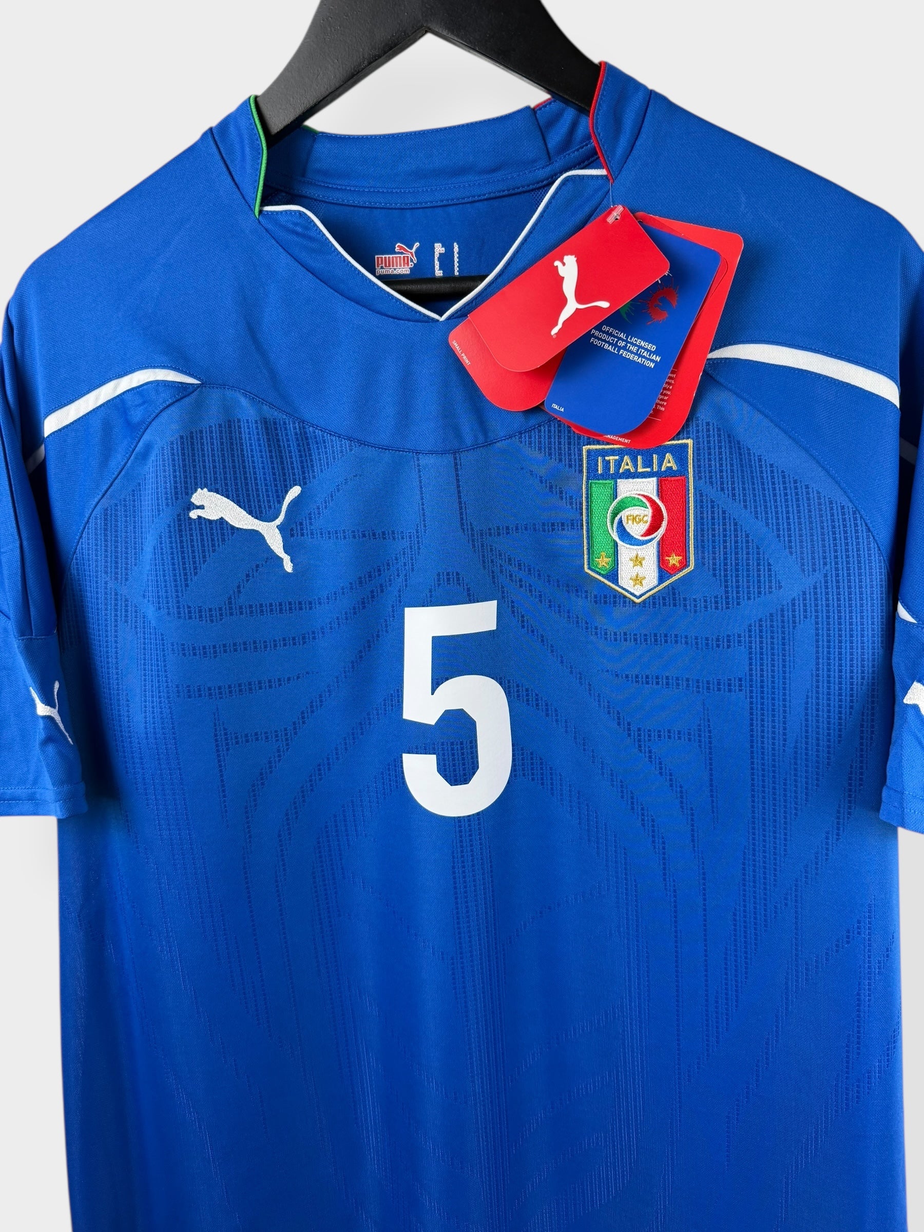 2010-12 ITALY HOME SHIRT CANNAVARO #5 L - Image 4