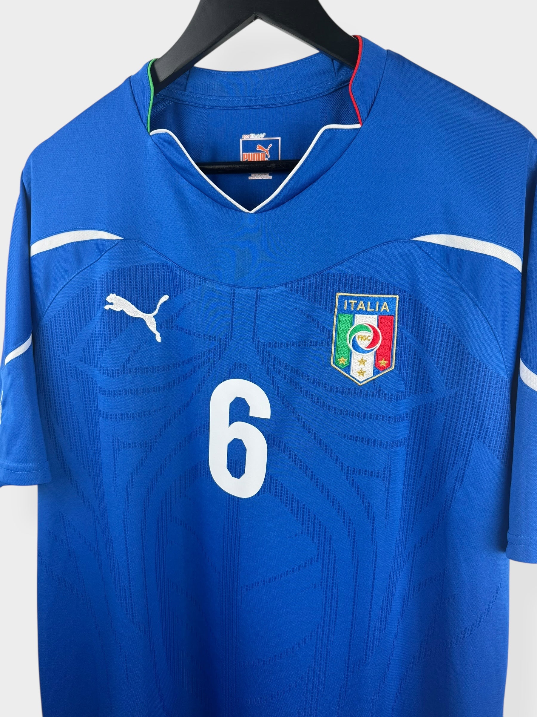 2010-12 ITALY HOME SHIRT DE ROSSI #6 XL - Image 4