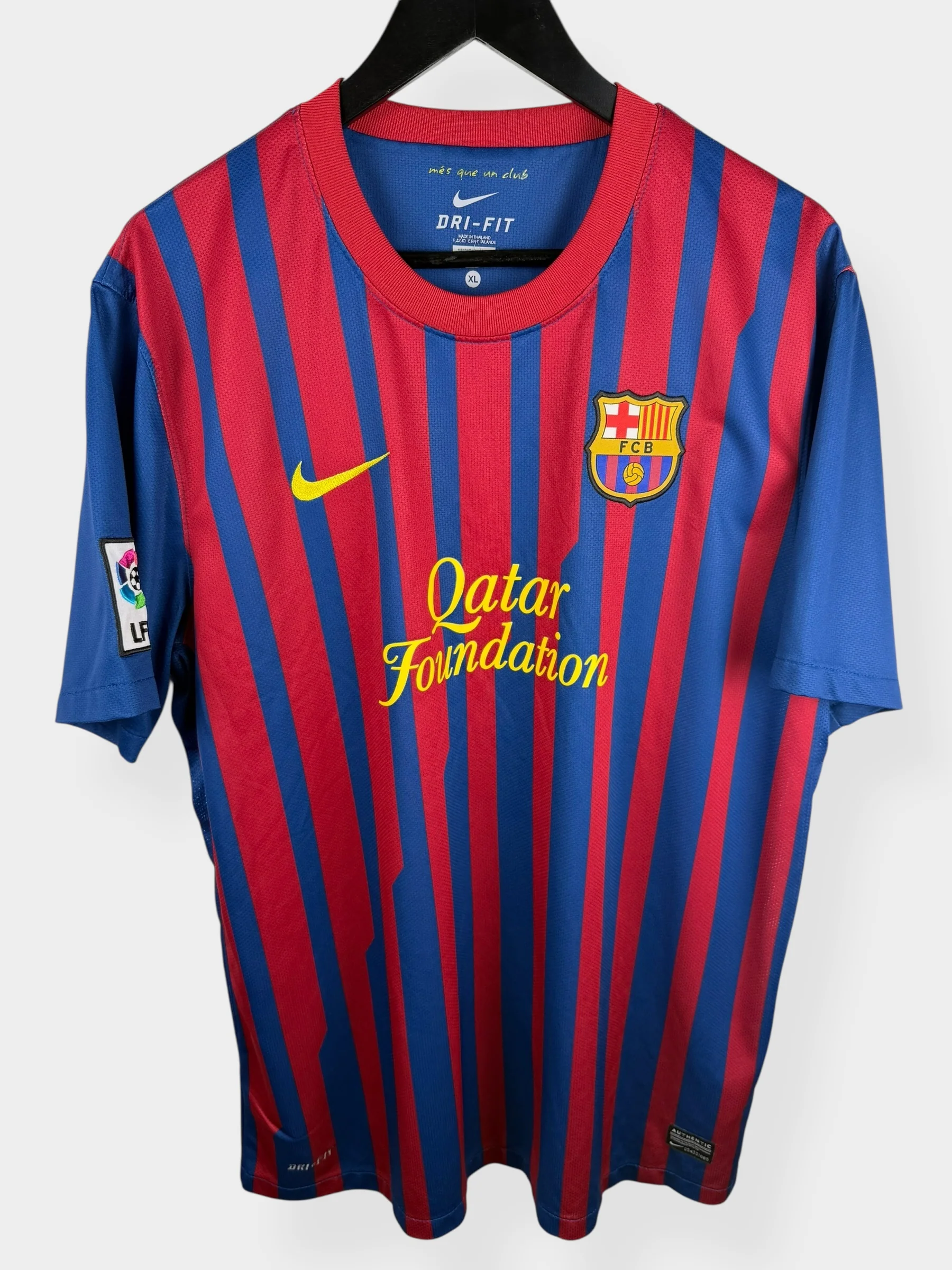 2011-12 BARCELONA HOME SHIRT XAVI #6 XL - Image 2