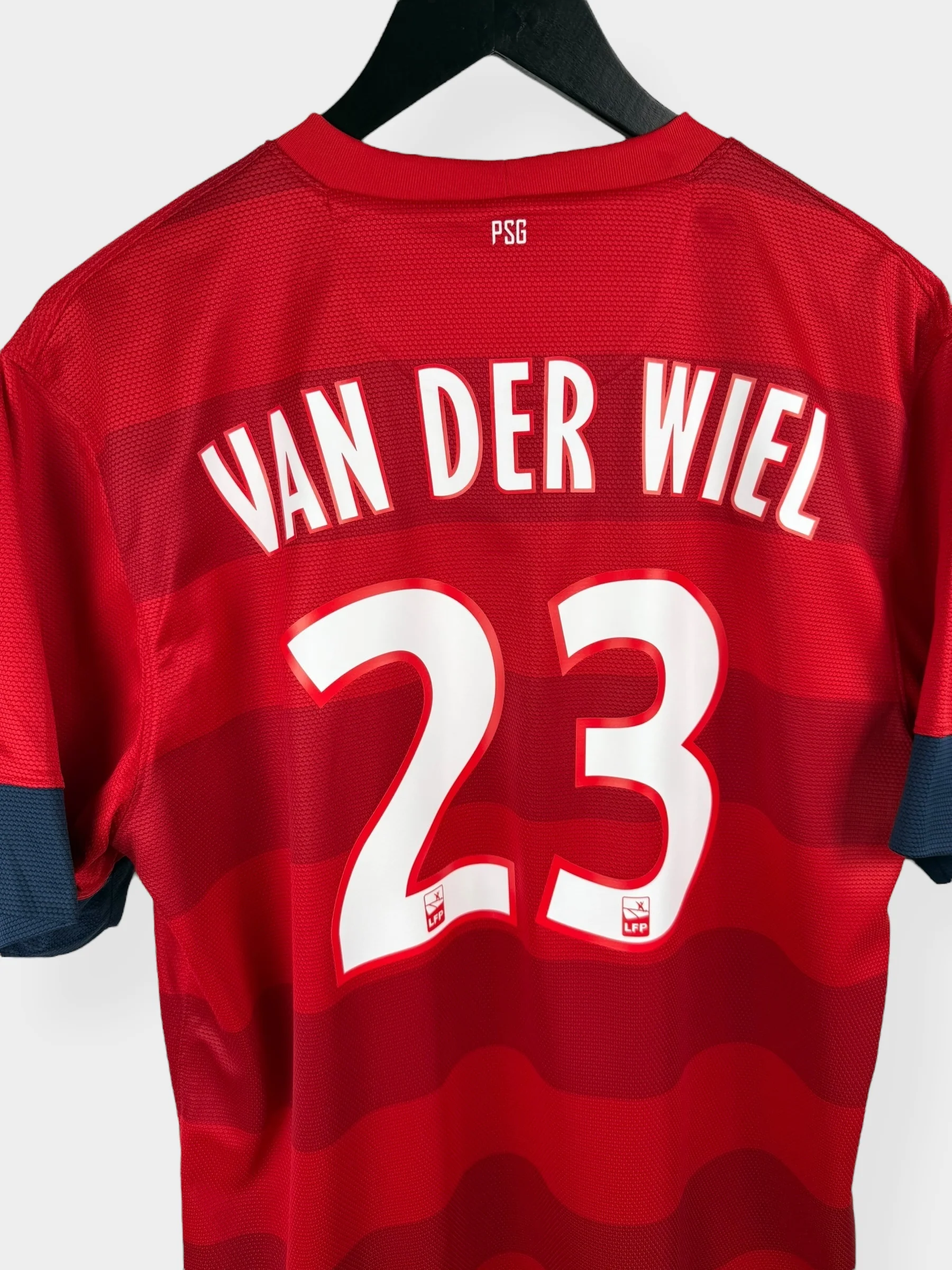 2012-13 PARIS SAINT-GERMAIN AWAY SHIRT VAN DER WIEL #23 L - Image 3