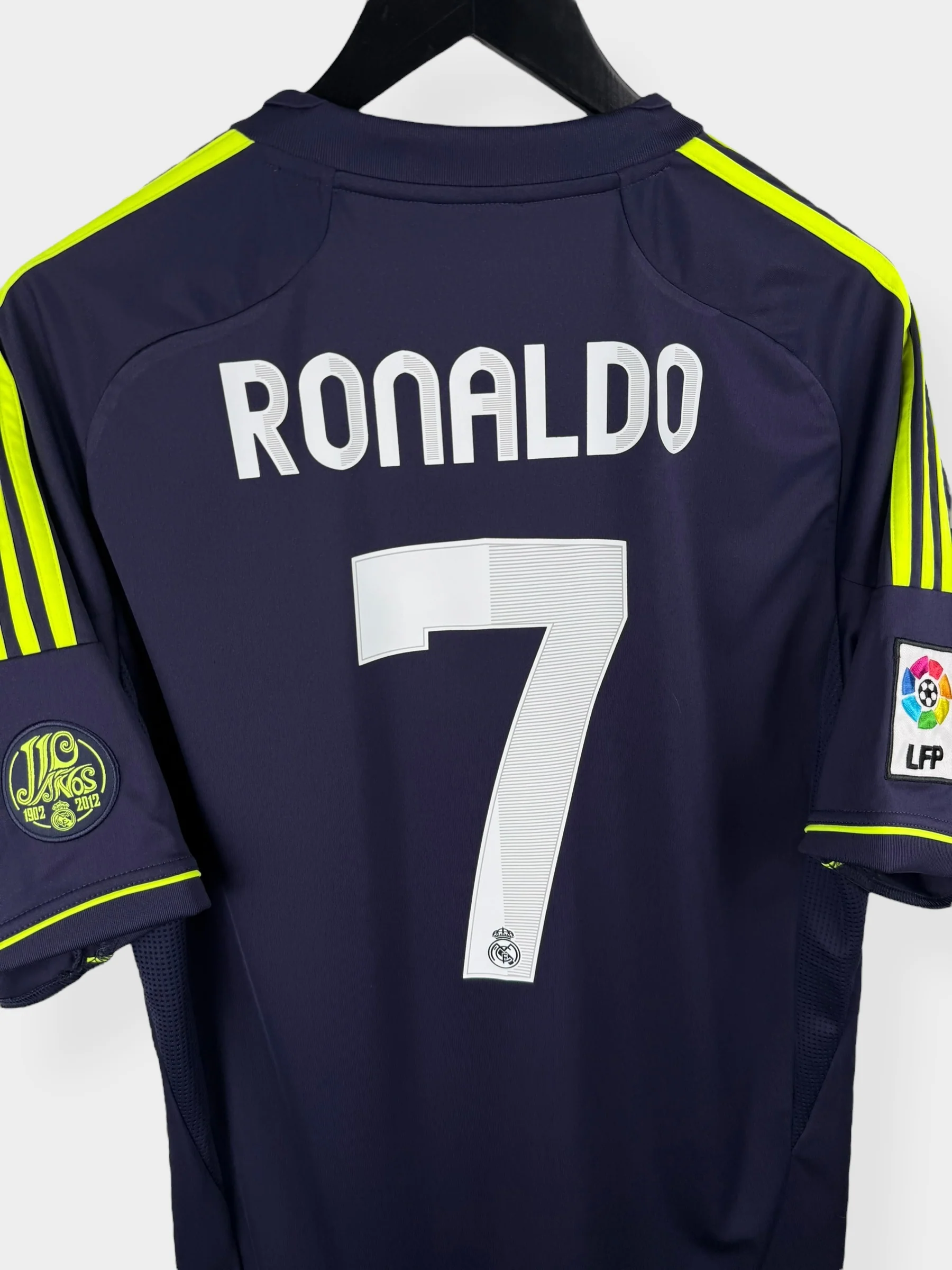 2012-13 REAL MADRID AWAY SHIRT RONALDO #7 L - Image 3