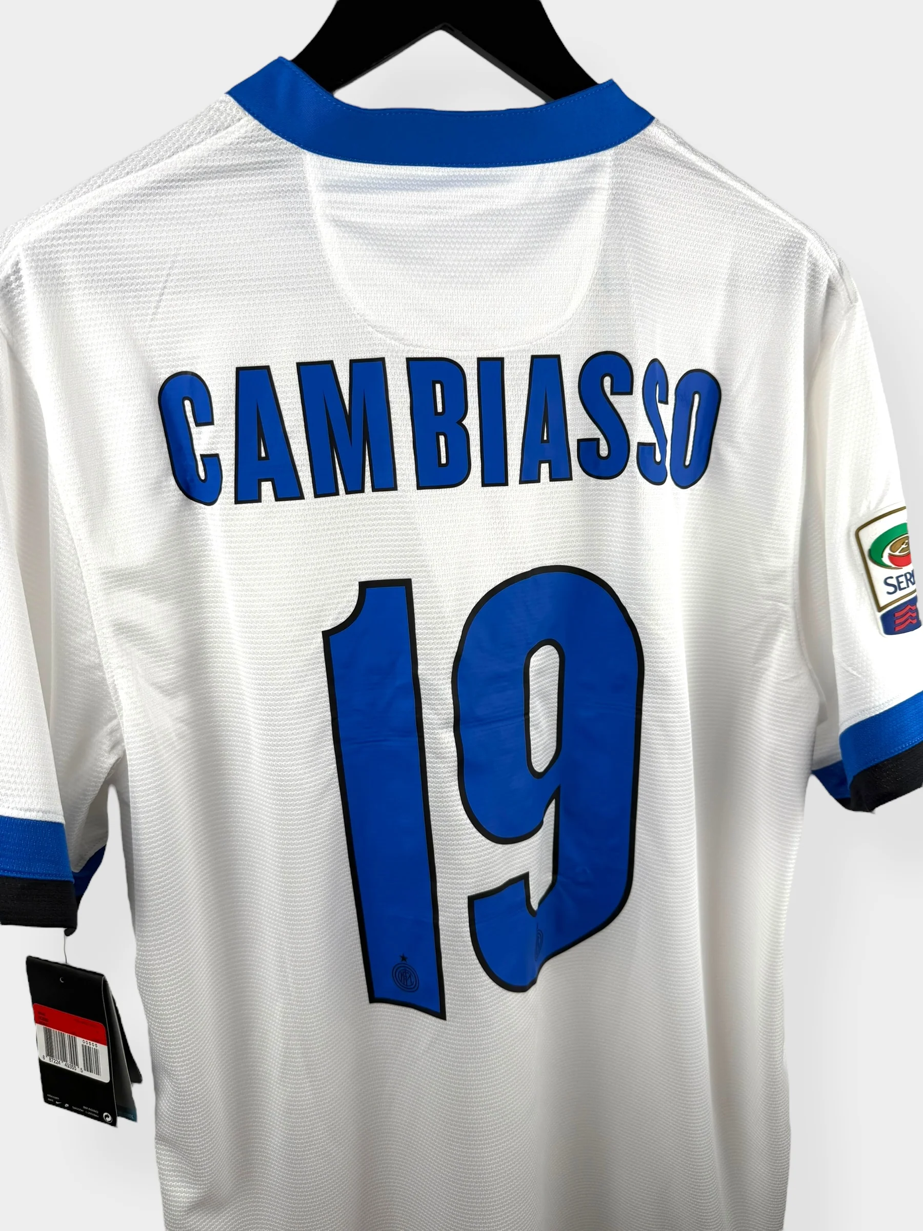 2013-14 INTER MILAN AWAY SHIRT CAMBIASSO #19 L - Image 3