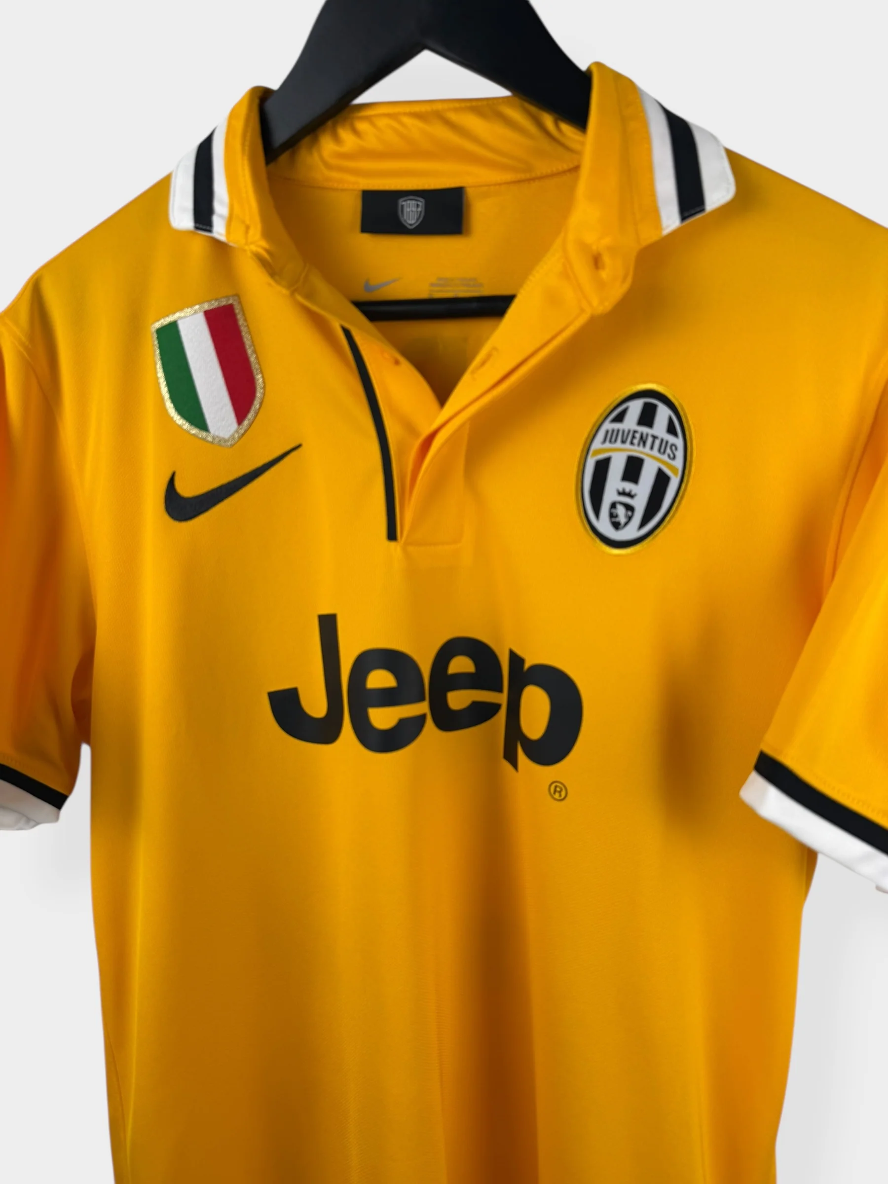 2013-14 JUVENTUS AWAY SHIRT VIDAL #23 M - Image 4