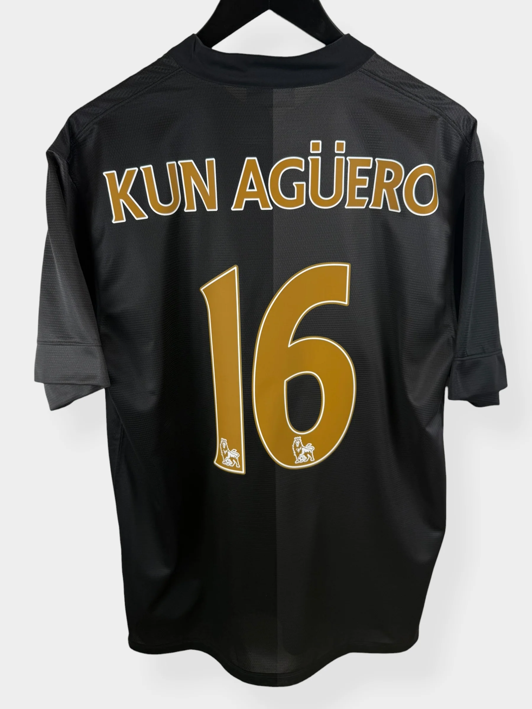2013-14 MANCHESTER CITY AWAY SHIRT KUN AGUERO #16 L