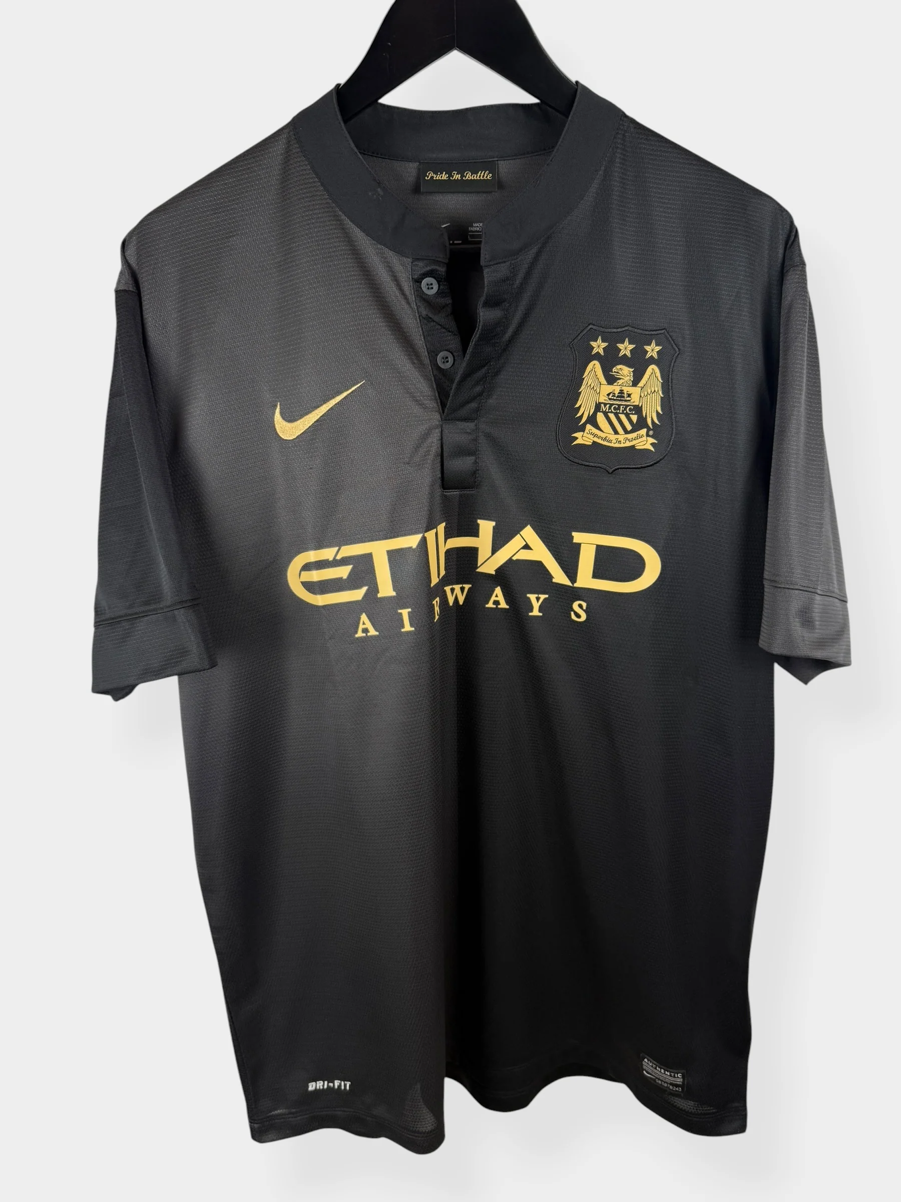 2013-14 MANCHESTER CITY AWAY SHIRT KUN AGUERO #16 L - Image 2