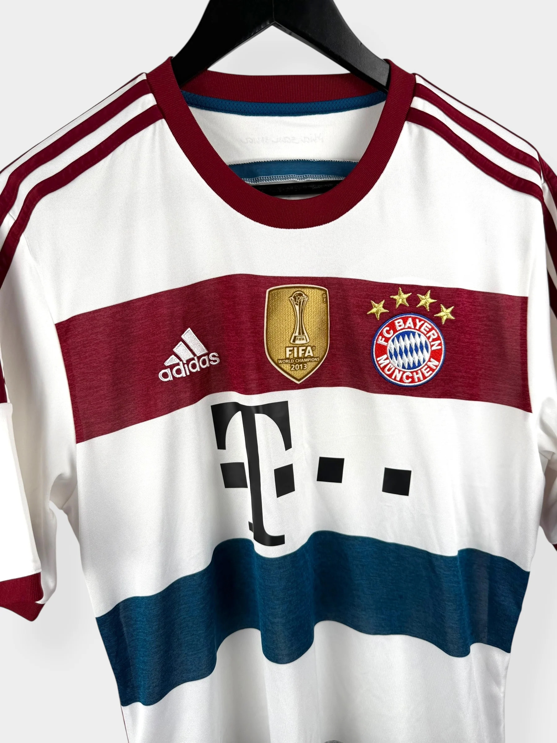 2014-15 BAYERN MUNICH AWAY SHIRT L - Image 3