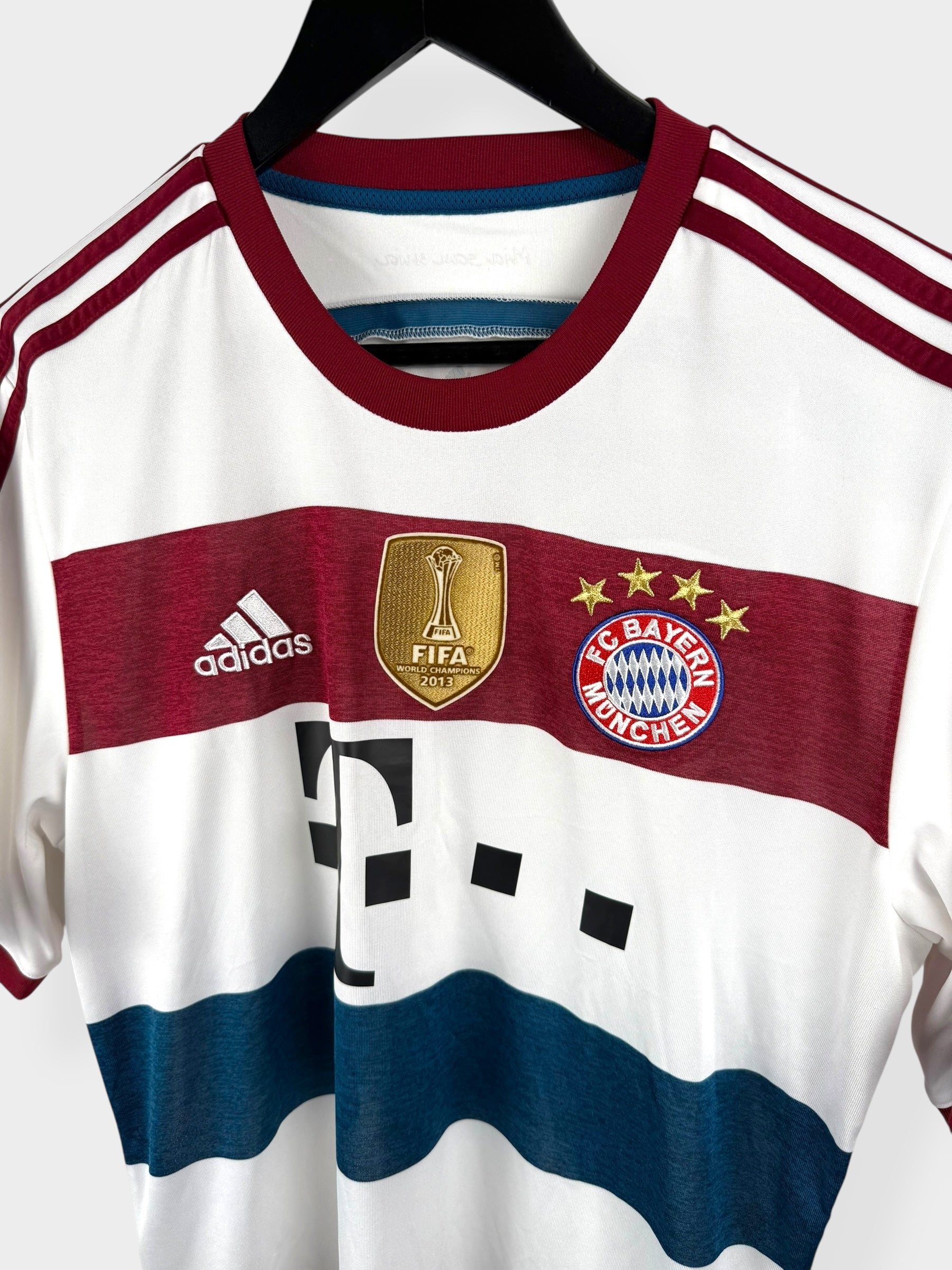 2014-15 BAYERN MUNICH AWAY SHIRT L - Image 4
