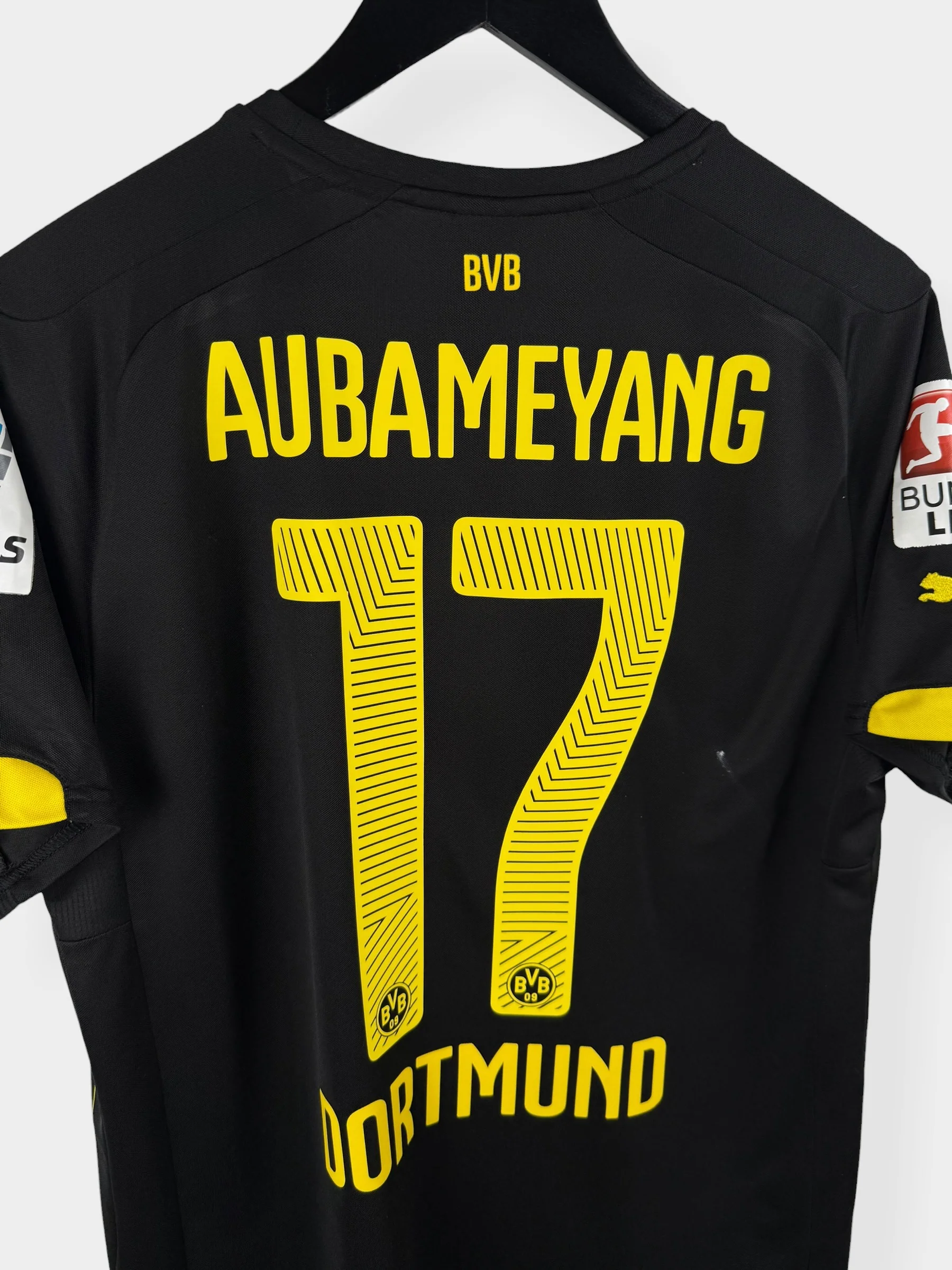 2014-15 BORUSSIA DORTMUND AWAY SHIRT AUBAMEYANG #17 M - Image 3