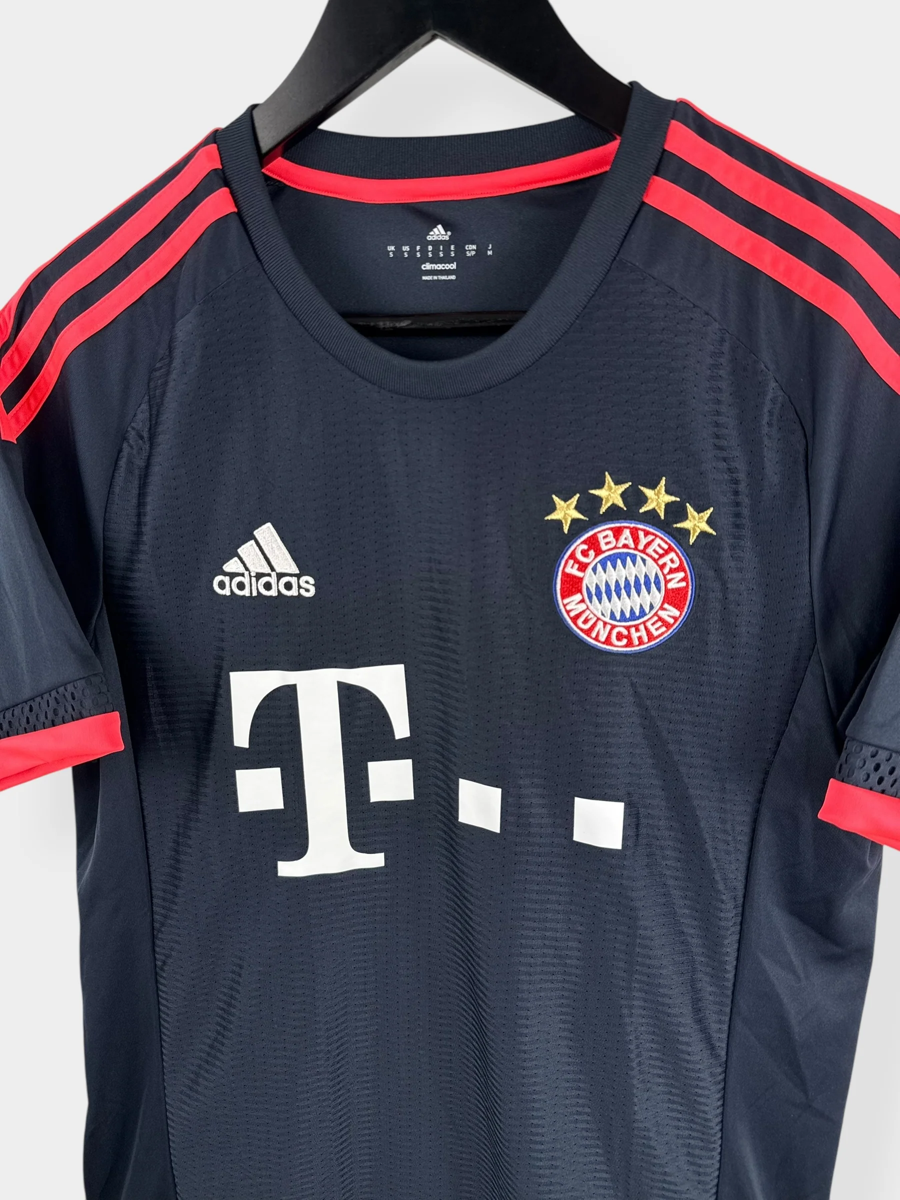 2015-16 BAYERN MUNICH THIRD SHIRT S - Image 4