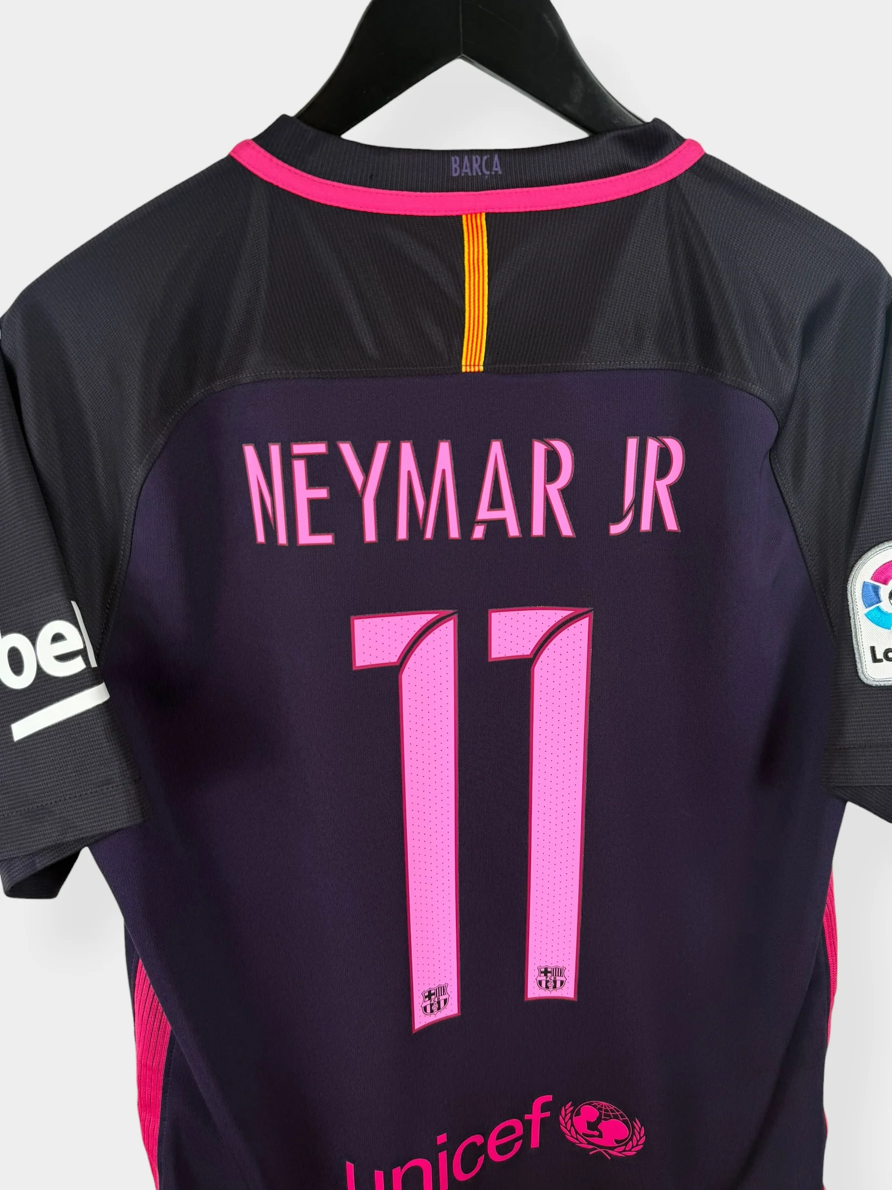 2016-17 BARCELONA AWAY SHIRT NEYMAR #11 M - Image 3