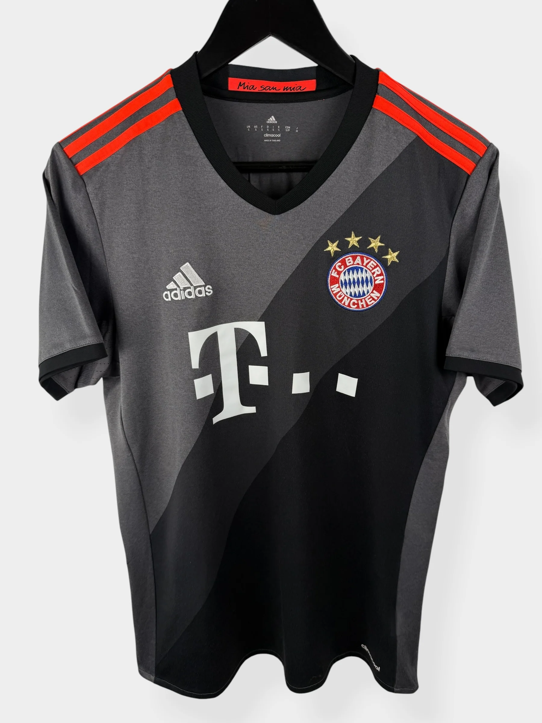 2016-17 BAYERN MUNICH AWAY SHIRT S