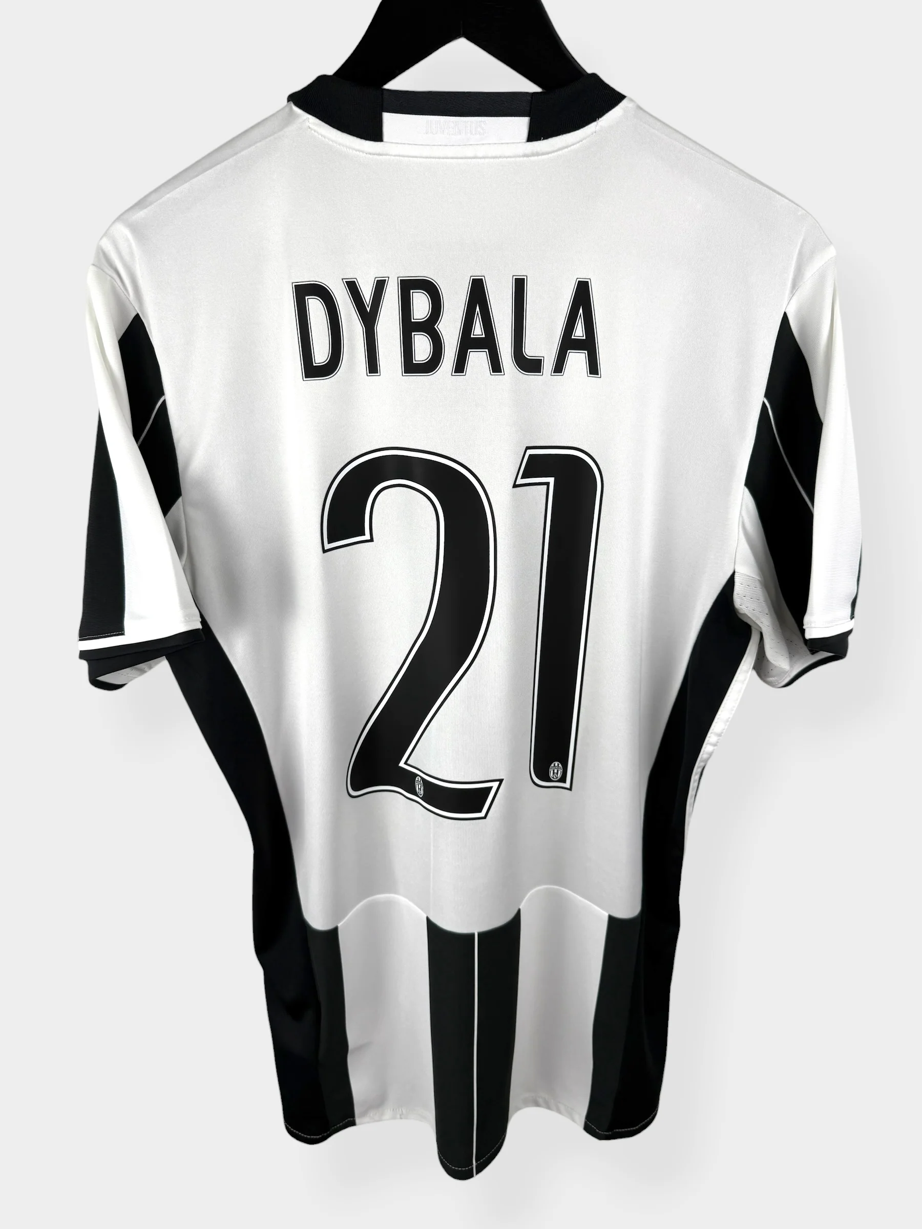 2016-17 JUVENTUS HOME SHIRT DYBALA #21 M