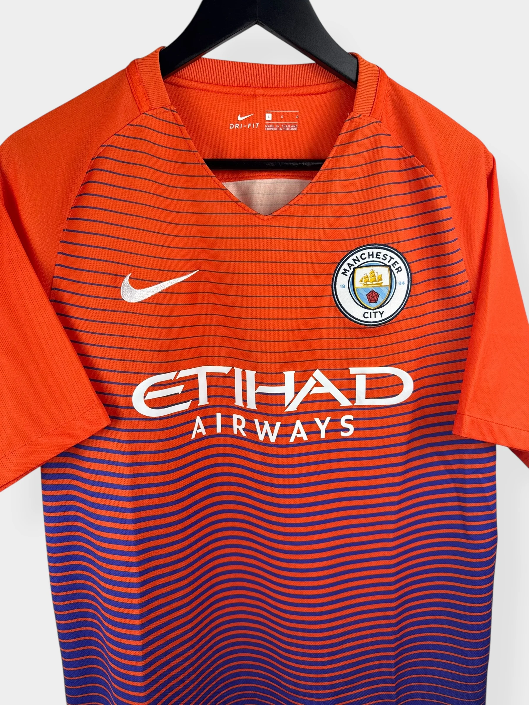 2016-17 MANCHESTER CITY THIRD SHIRT L - Image 3