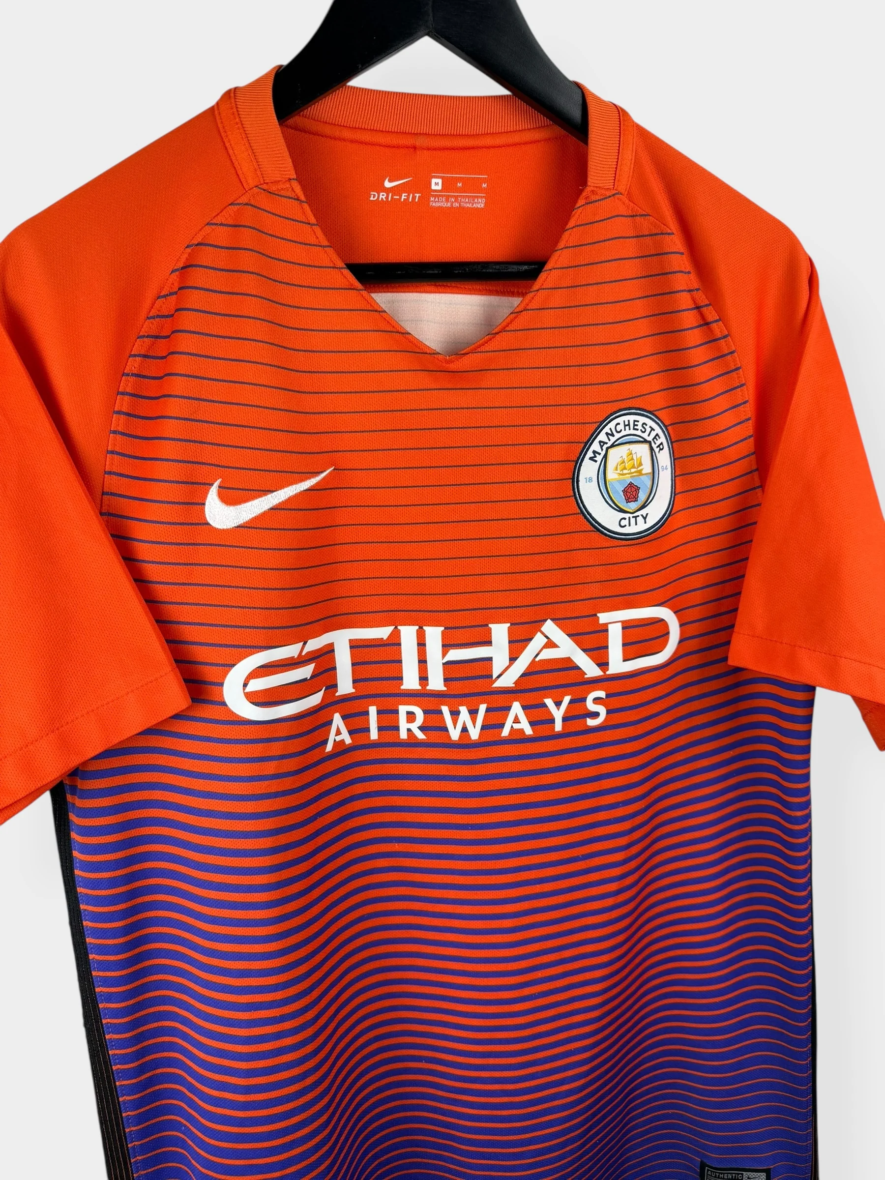 2016-17 MANCHESTER CITY THIRD SHIRT M - Image 3