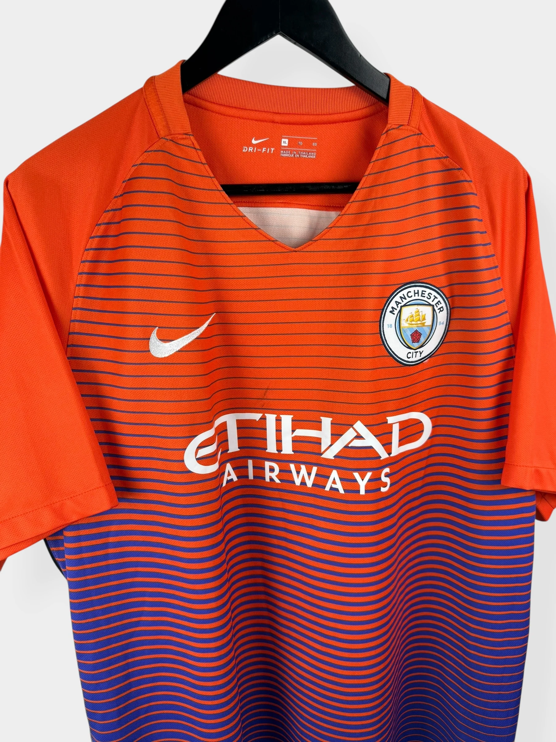 2016-17 MANCHESTER CITY THIRD SHIRT XL - Image 3