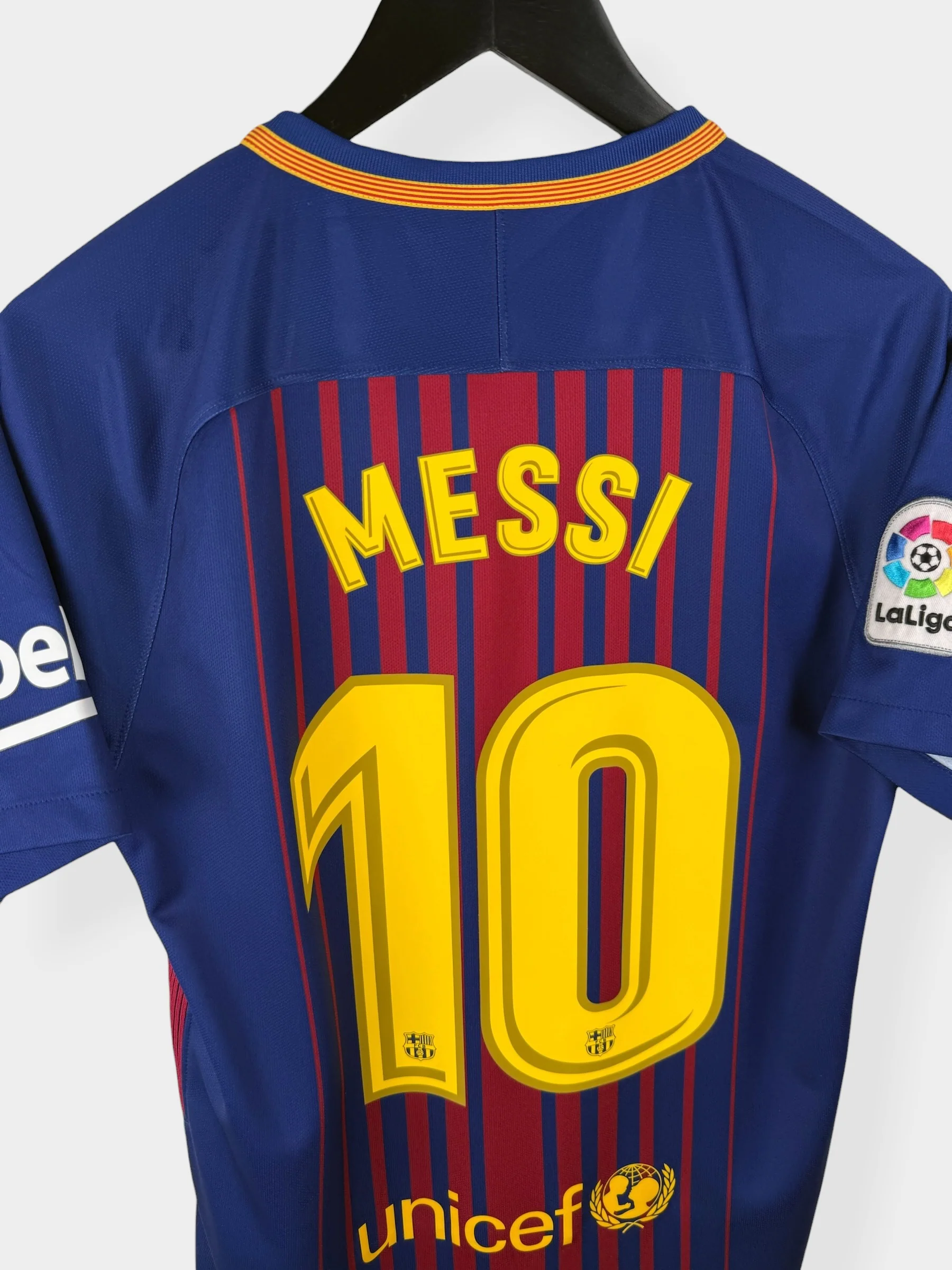 2017-18 BARCELONA HOME SHIRT MESSI #10 S - Image 3