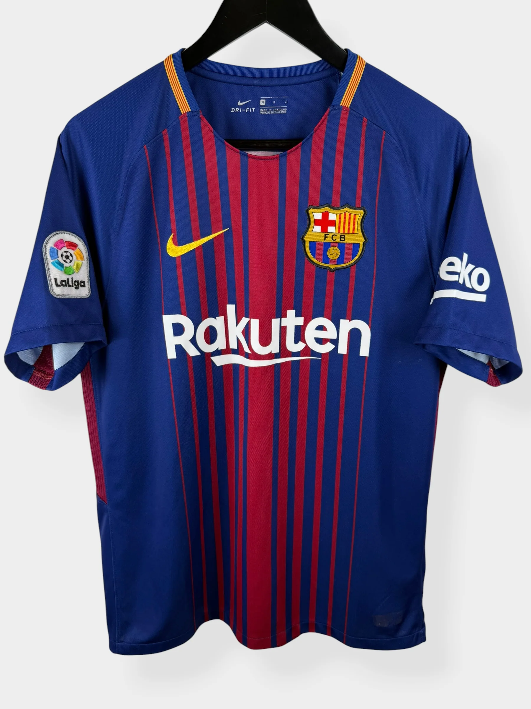 2017-18 BARCELONA HOME SHIRT SUAREZ #9 M - Image 2