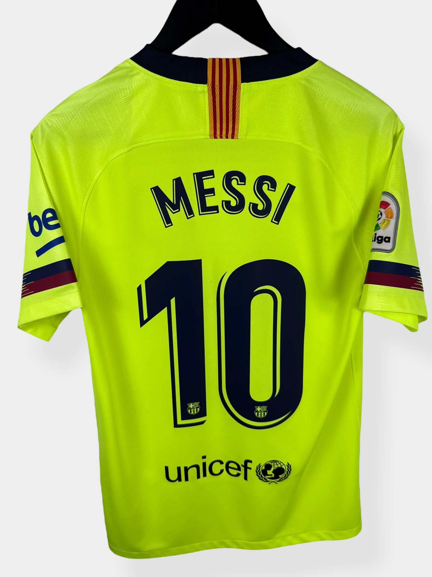 2018-19 BARCELONA AWAY SHIRT MESSI #10 S