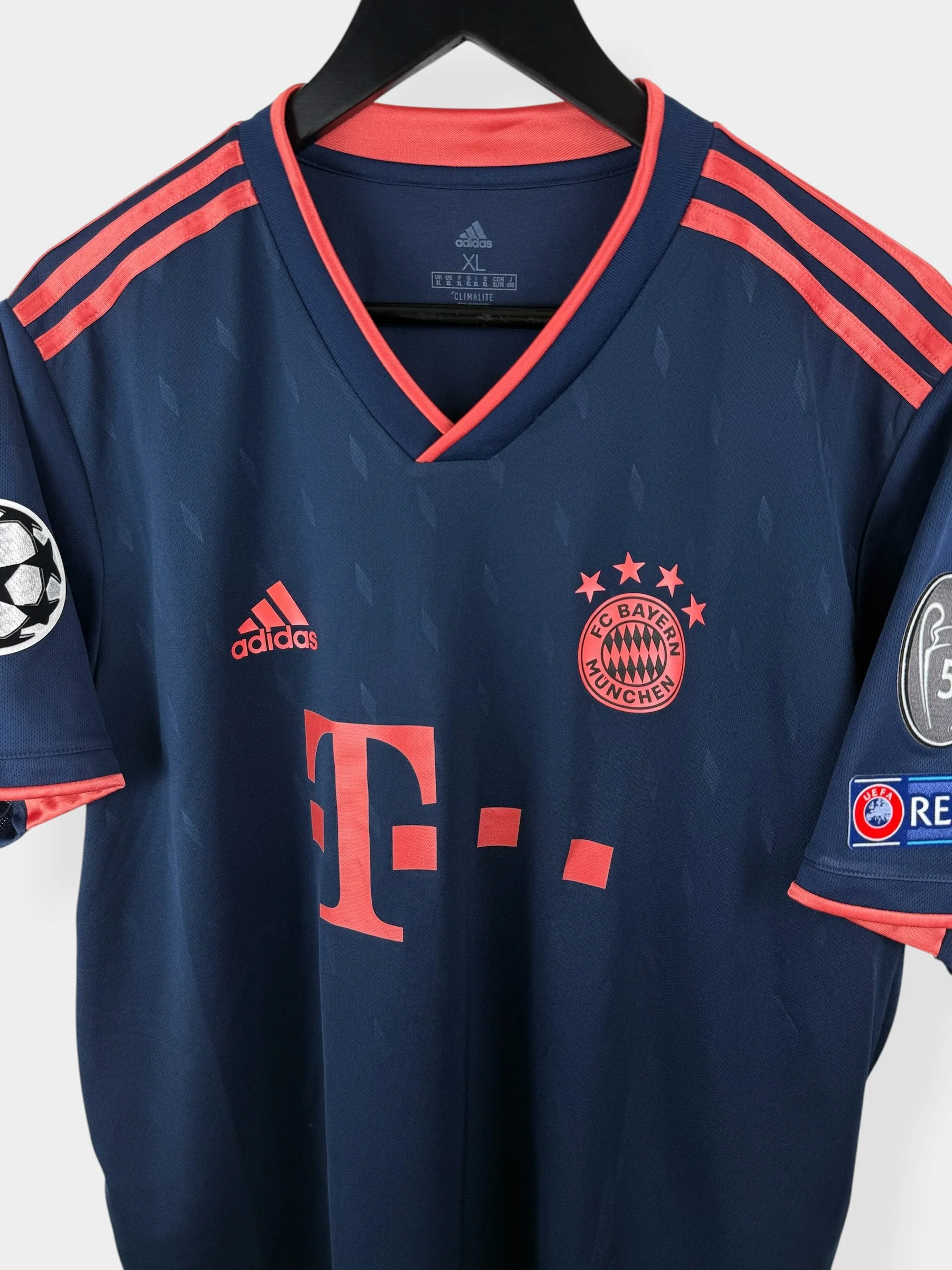 2019-20 BAYERN MUNICH THIRD SHIRT XL - Image 4