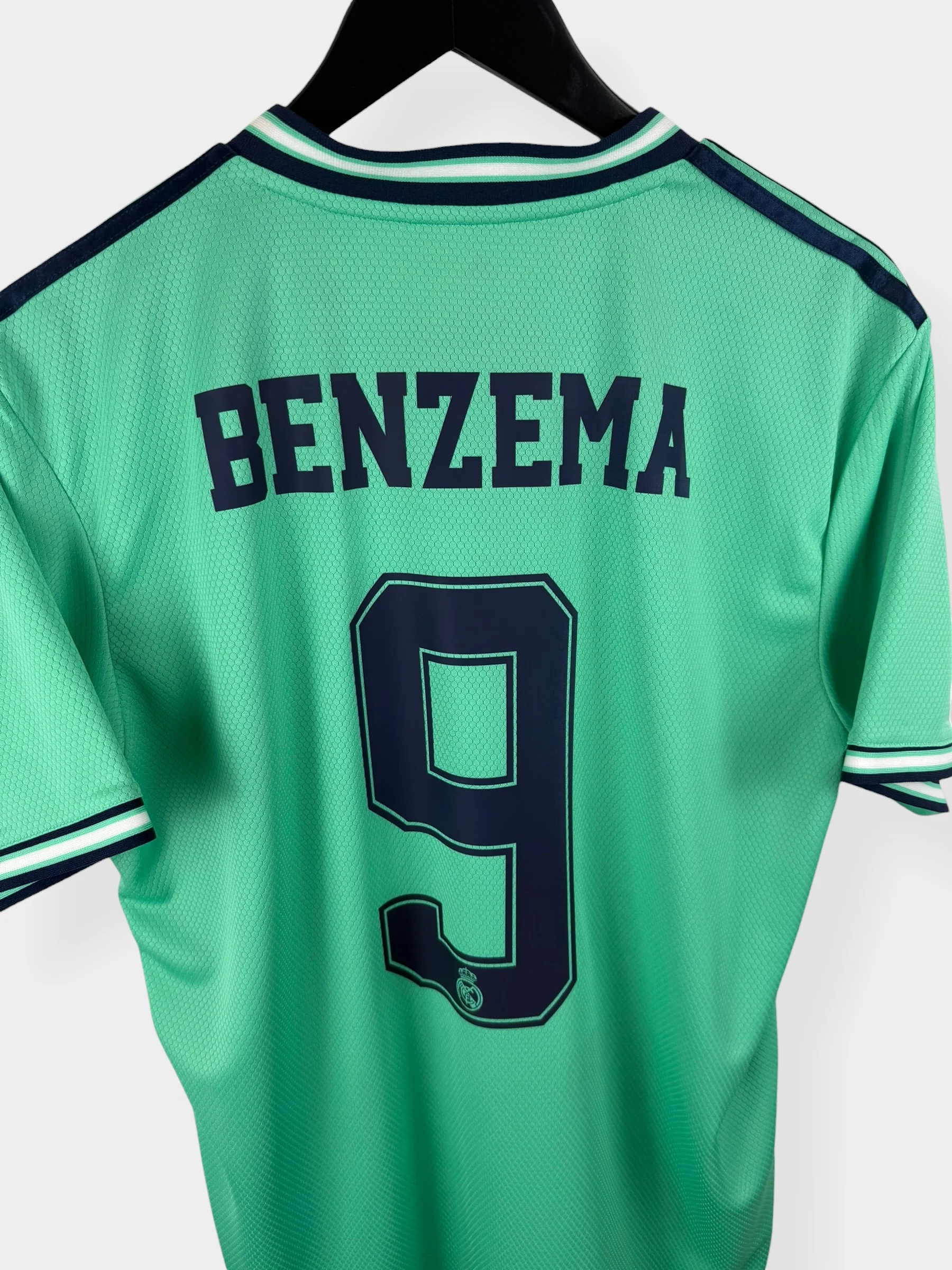 2019-20 REAL MADRID THIRD SHIRT BENZEMA #9 L - Image 3