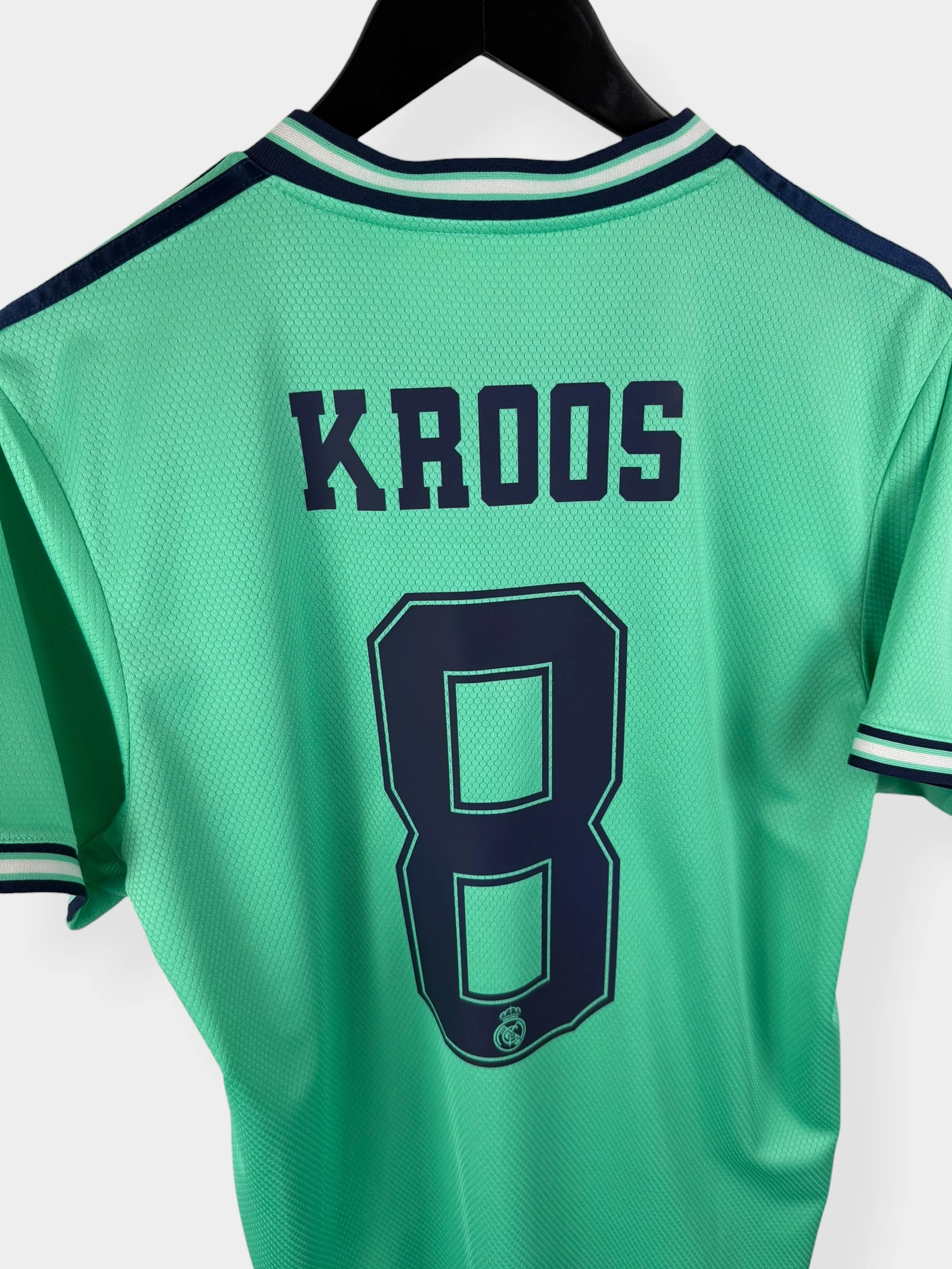 2019-20 REAL MADRID THIRD SHIRT KROOS #8 M - Image 3