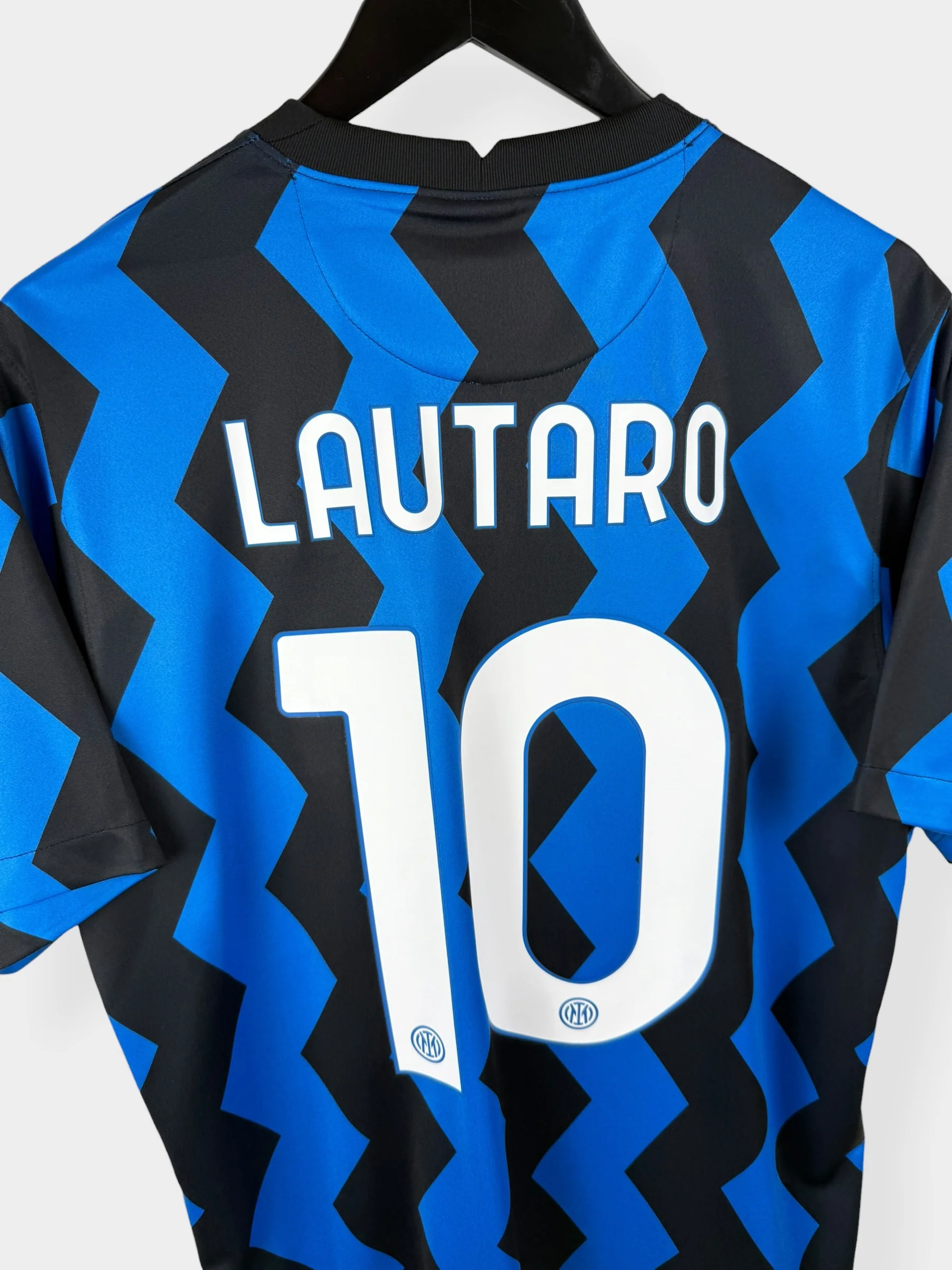 2020-21 INTER MILAN HOME SHIRT LAUTARO #10 L - Image 3
