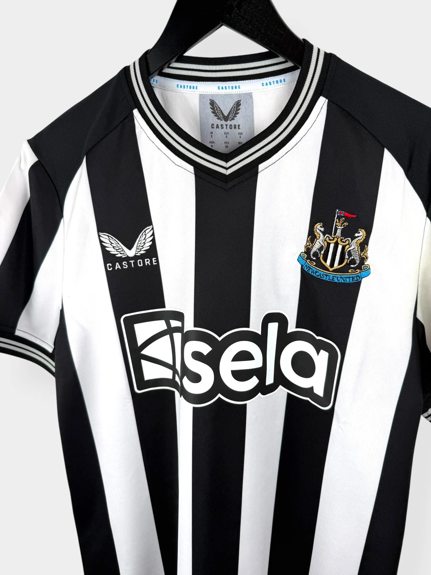 2023-24 NEWCASTLE UNITED HOME SHIRT ISAK #14 S - Image 4