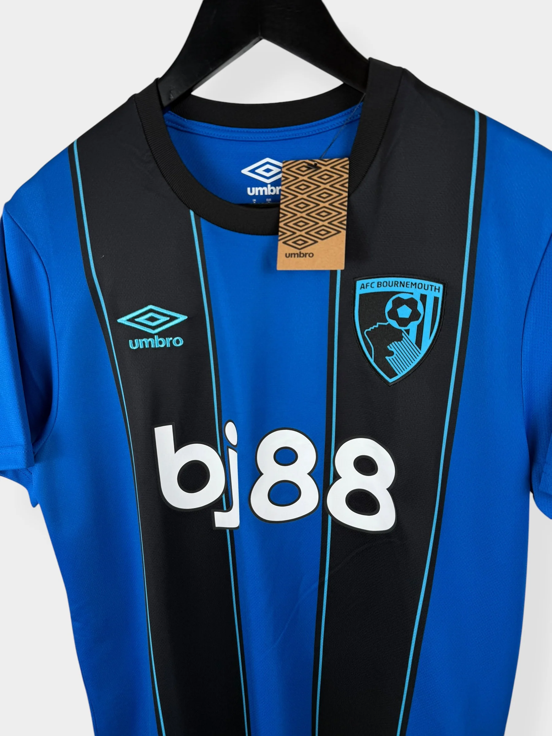 2025-26 BOURNEMOUTH AWAY SHIRT RAYAN #37 S - Image 4